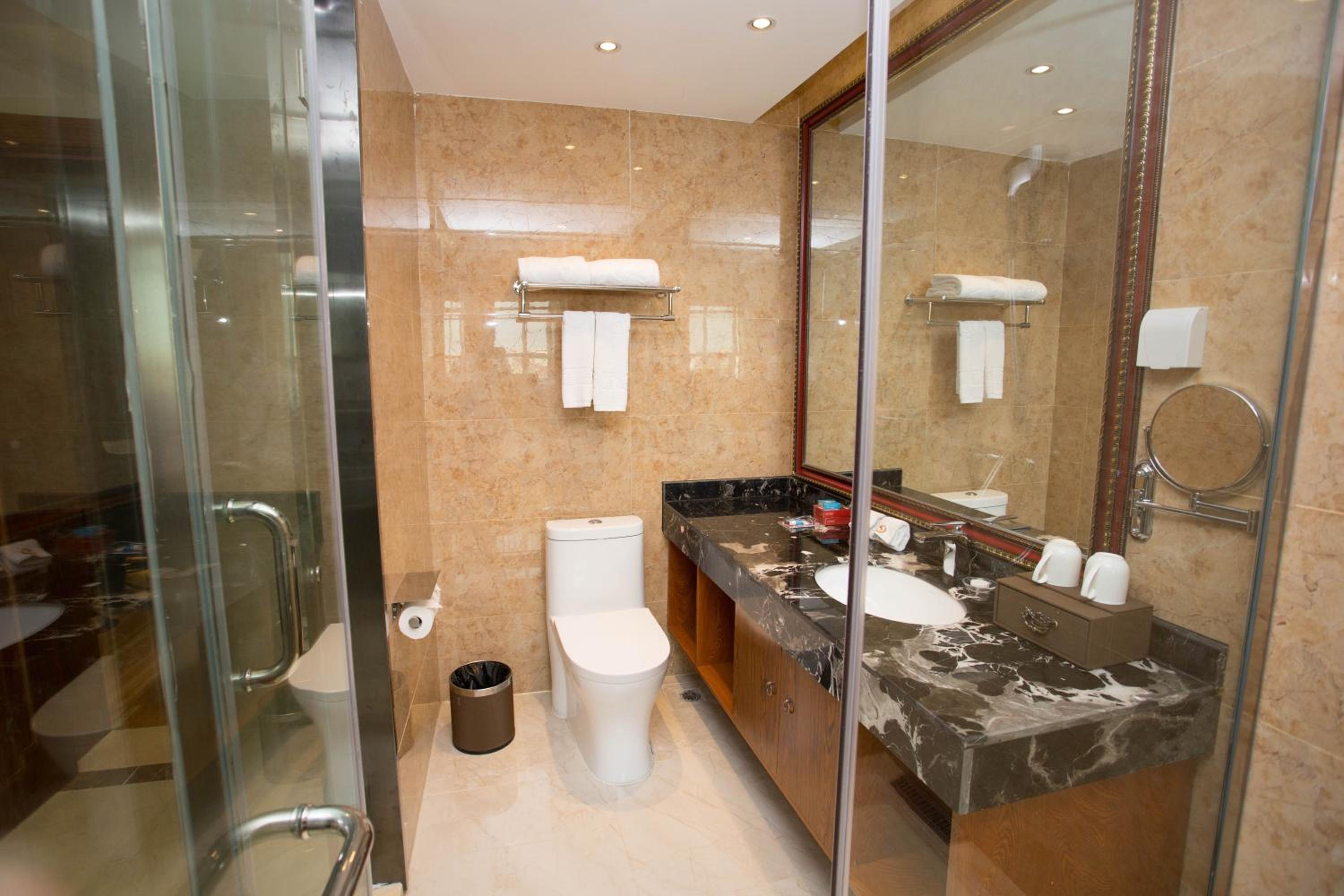 Deluxe Double Room photo 3