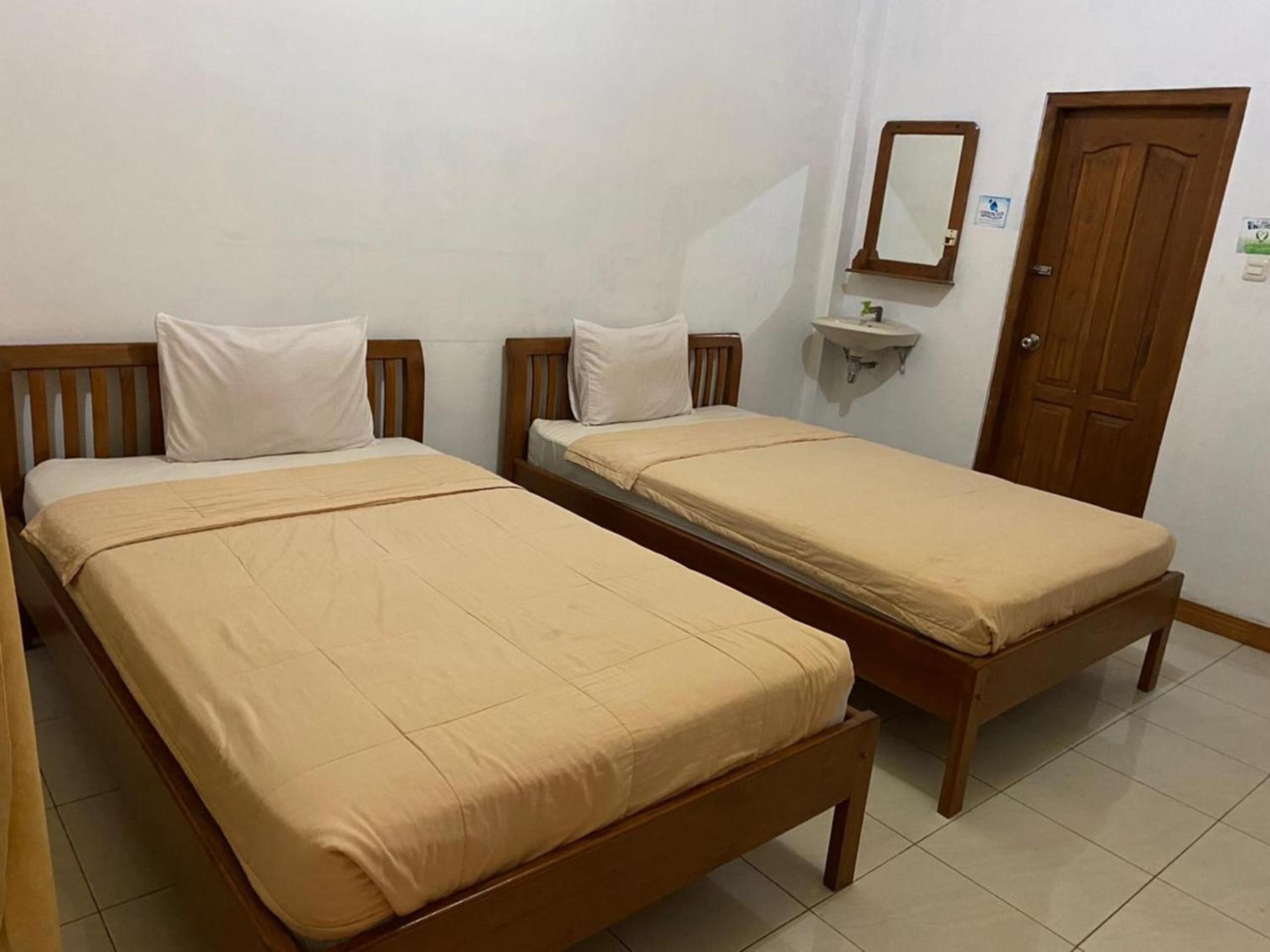 Standard Double Or Twin Room photo 3