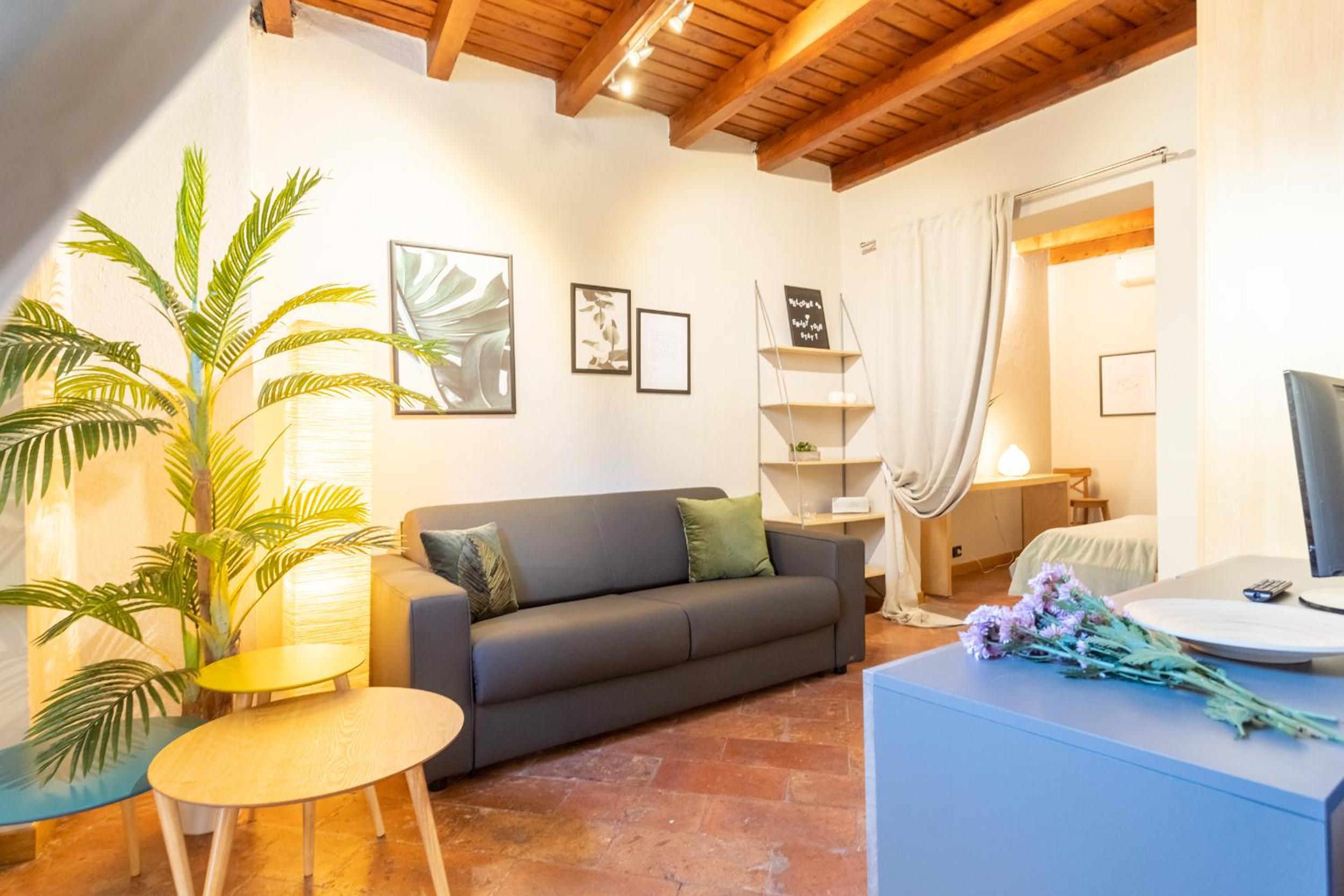 One-Bedroom Apartment - Photo 22
