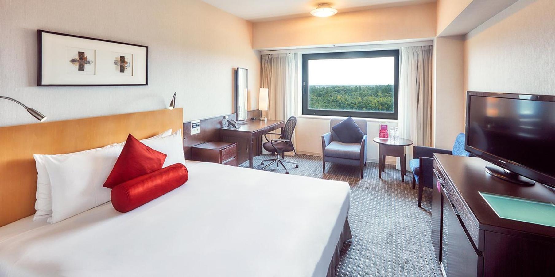 King Room with View - Non-Smoking - Photo 1