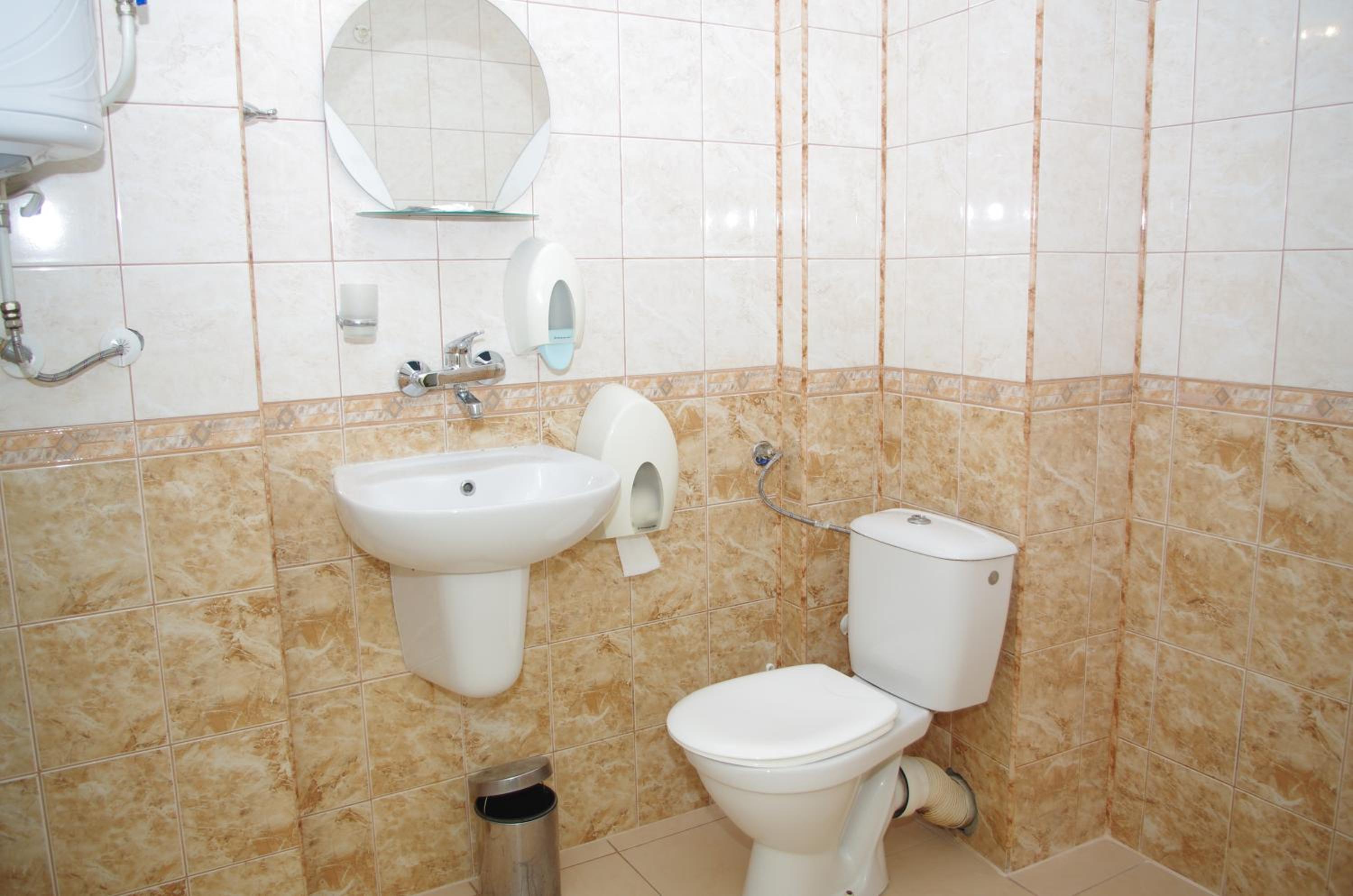 Double or Twin Room with Mountain View photo 3
