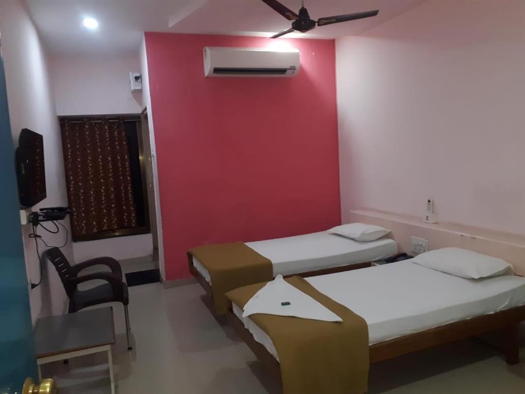 Deluxe Room - Photo 1