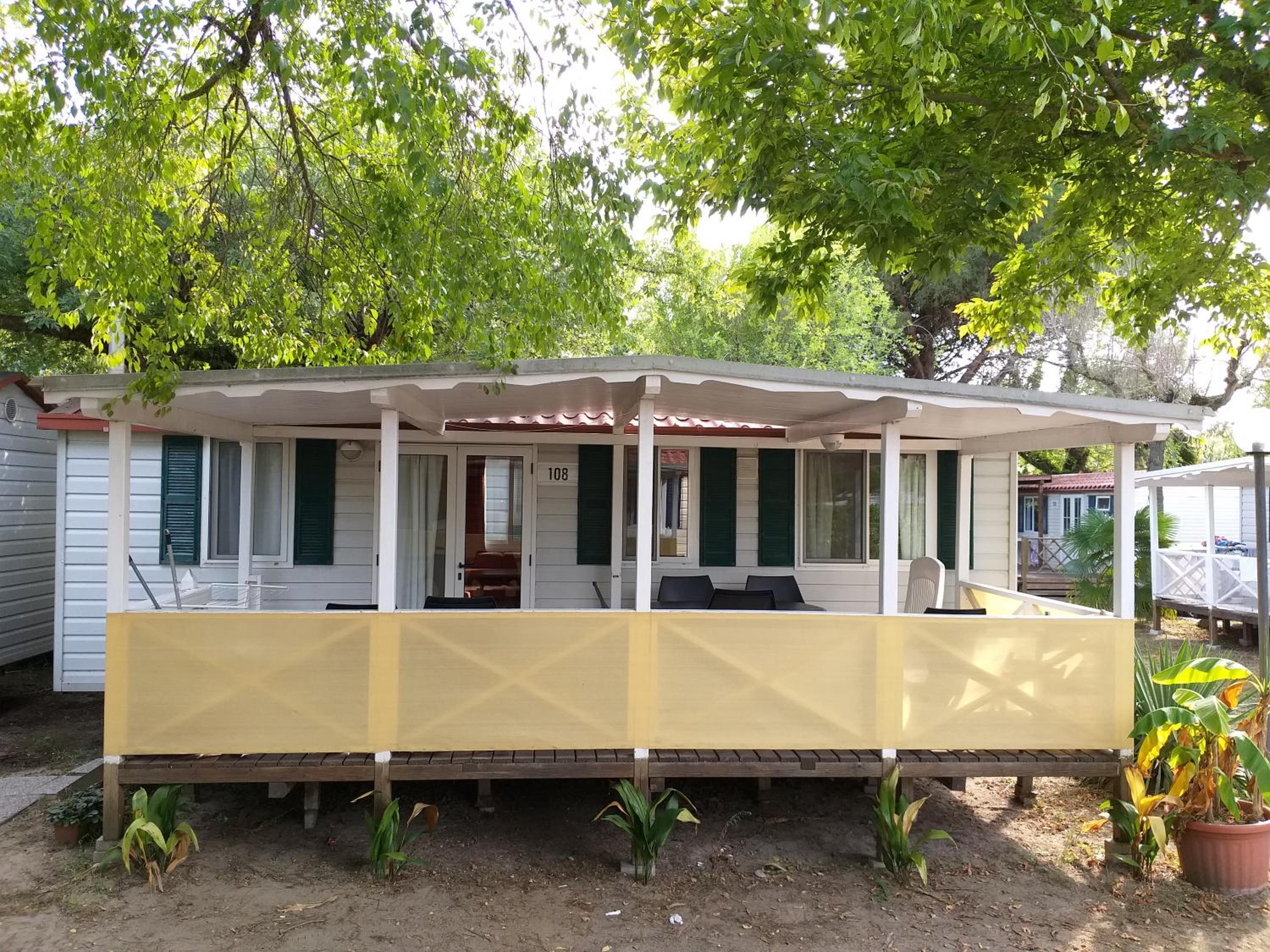Mobile Home photo 2