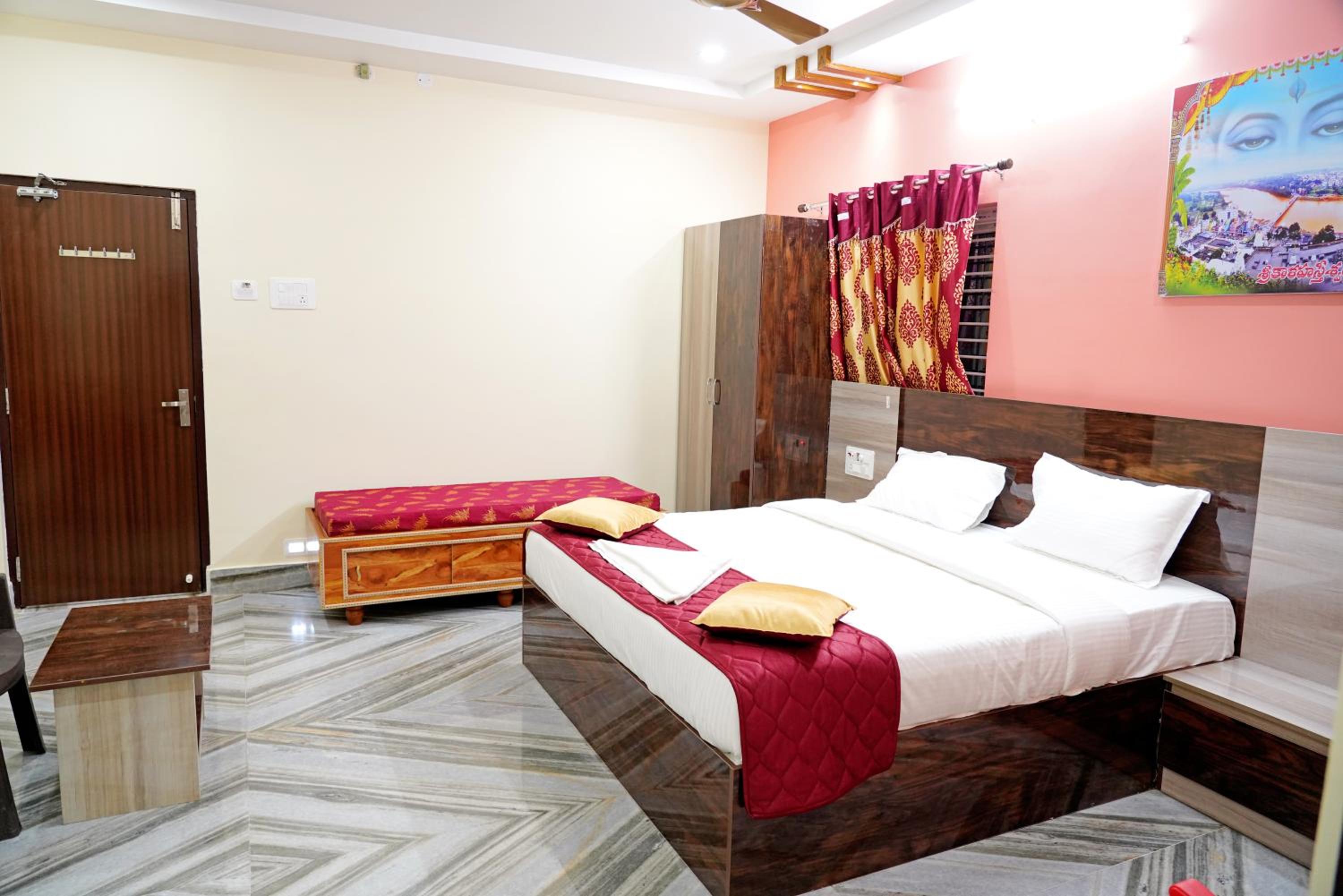 Deluxe Double Room - Photo 1
