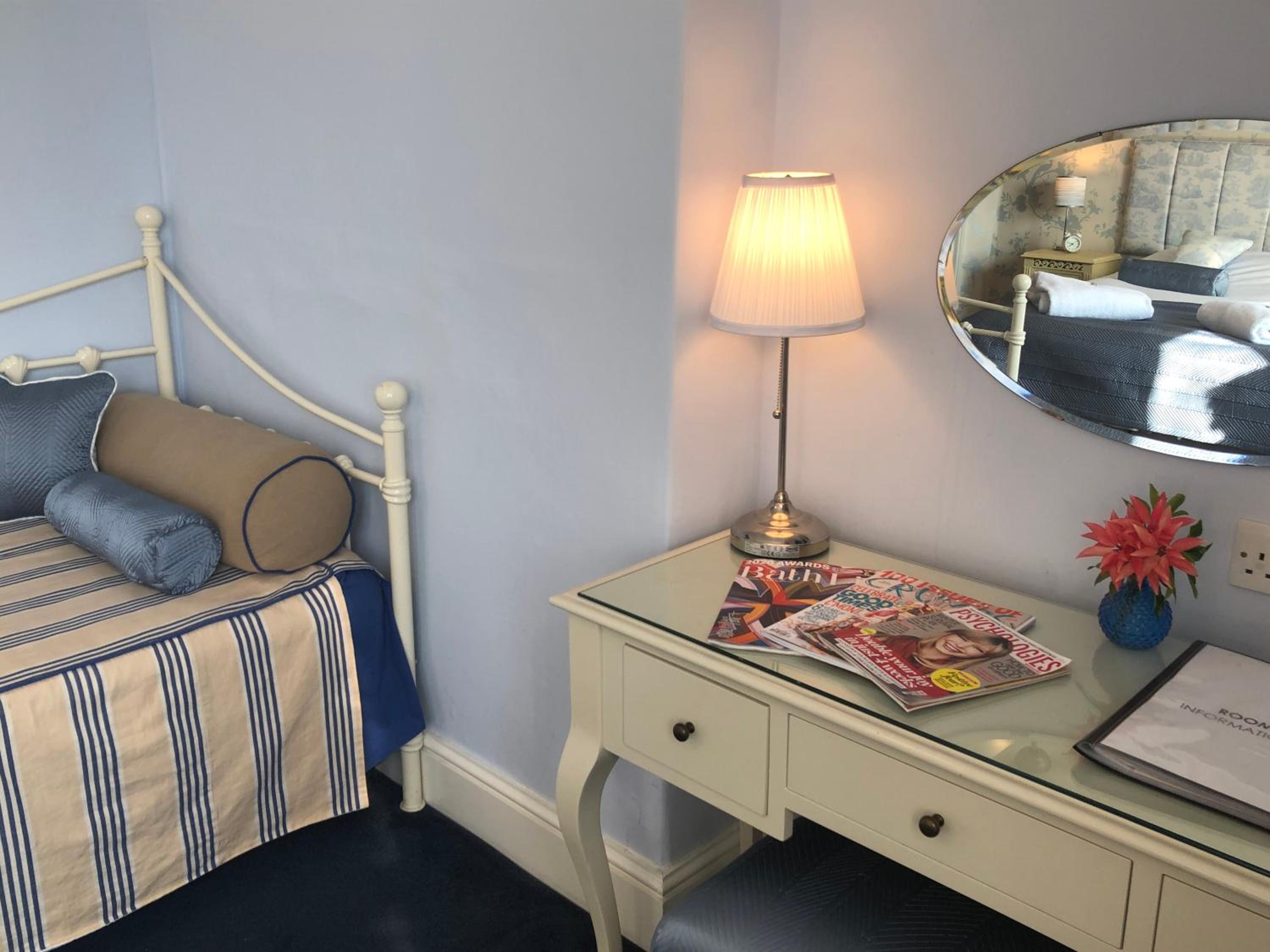 Superior Double or Twin Room photo 3