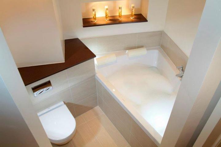 Superior King Suite
