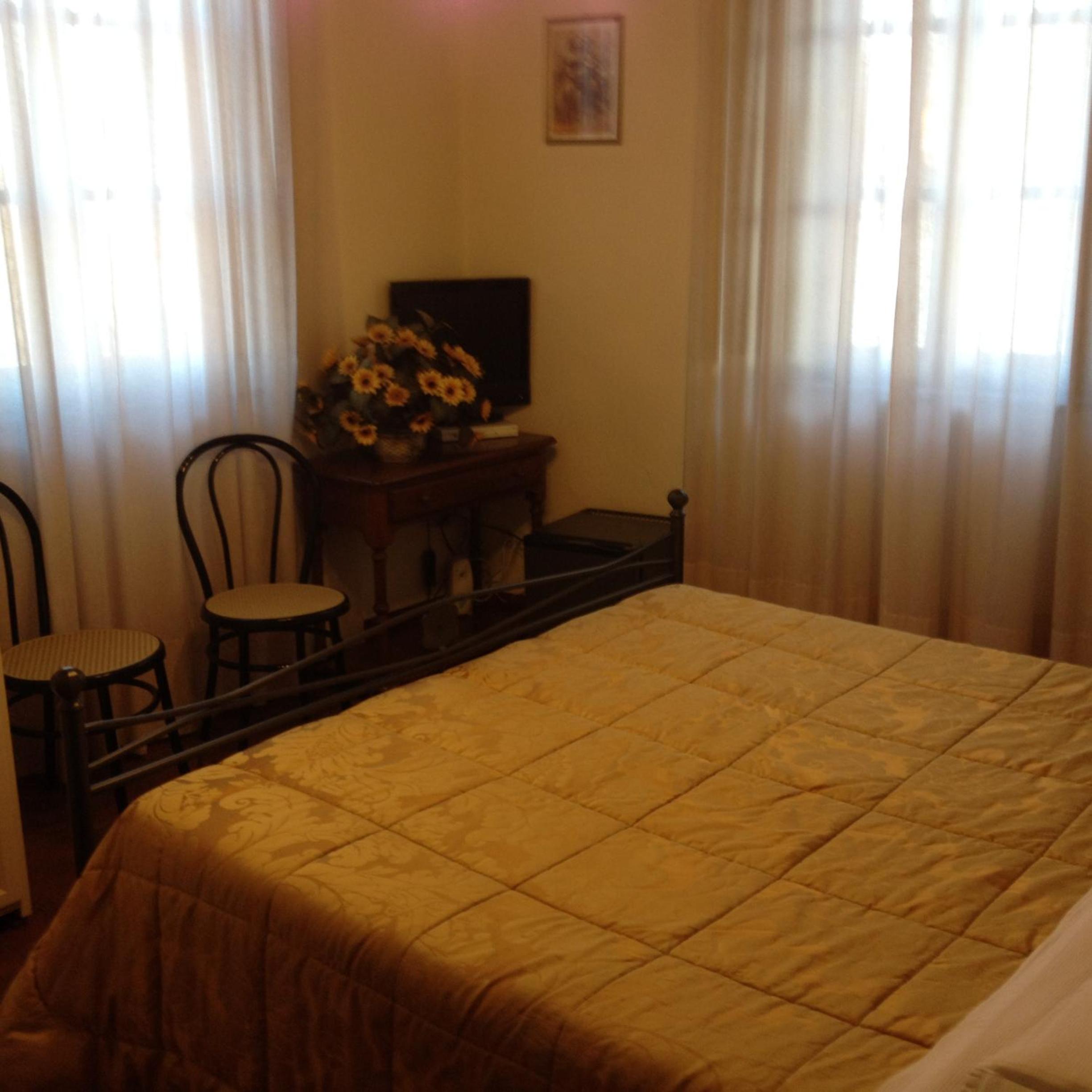 Triple Room - Photo 10