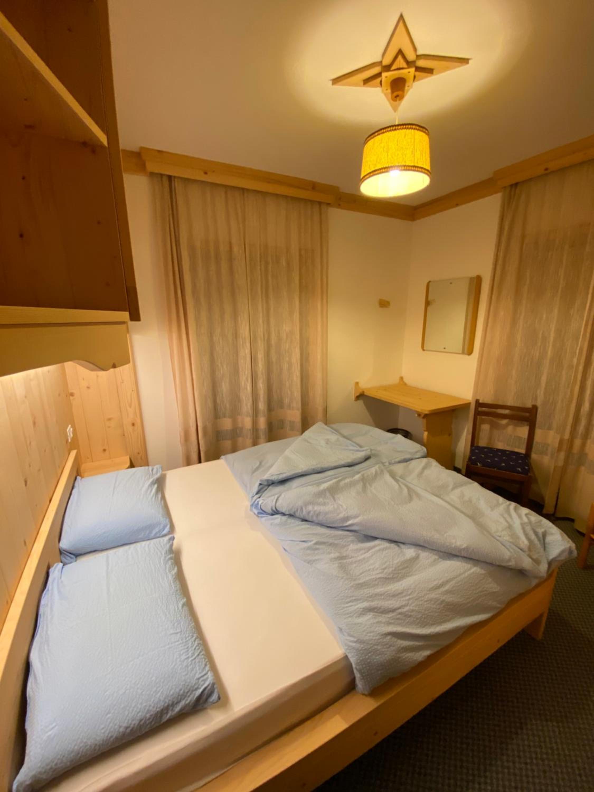 Double Room with Private Bathroom - Photo 6