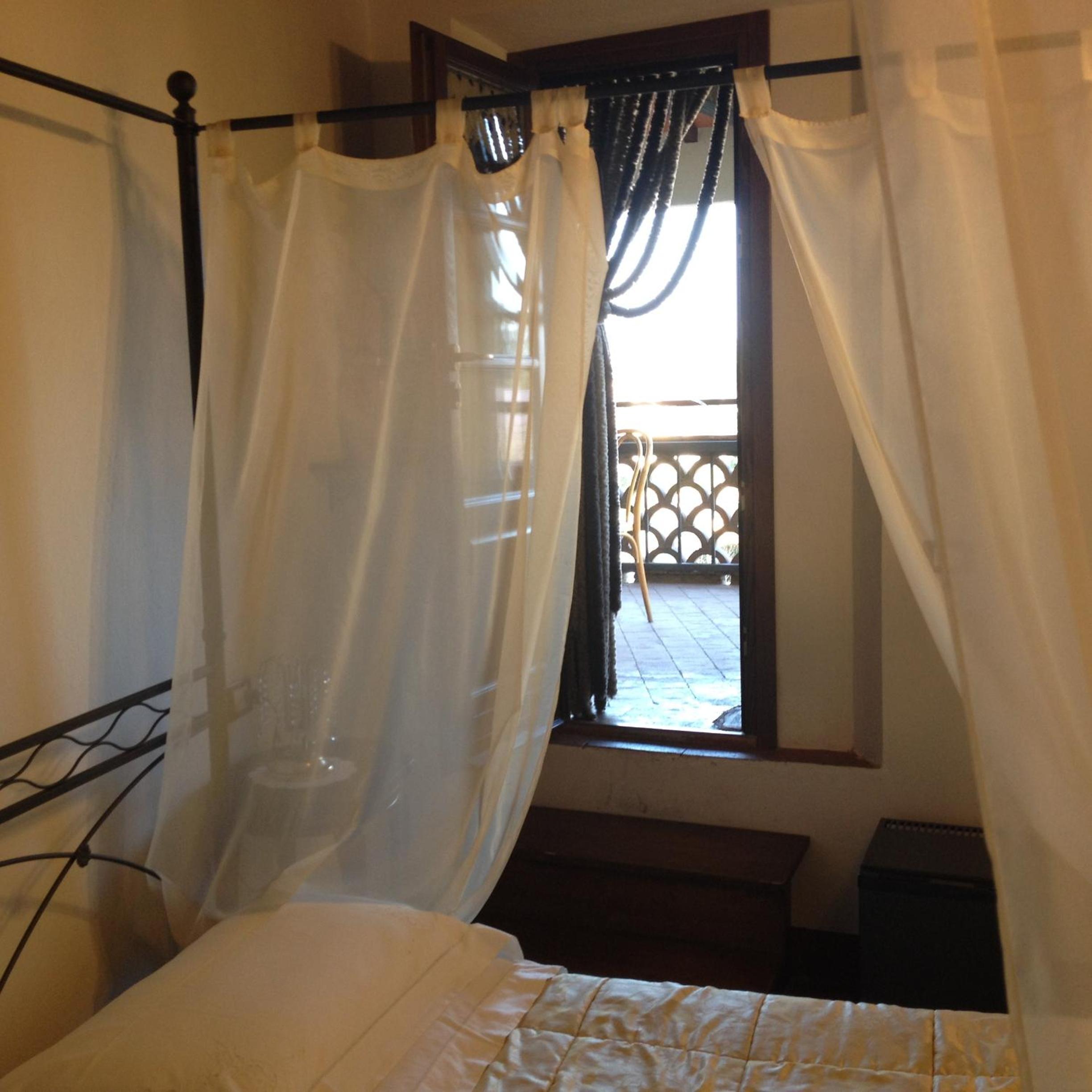 Suite with Balcony - Photo 5