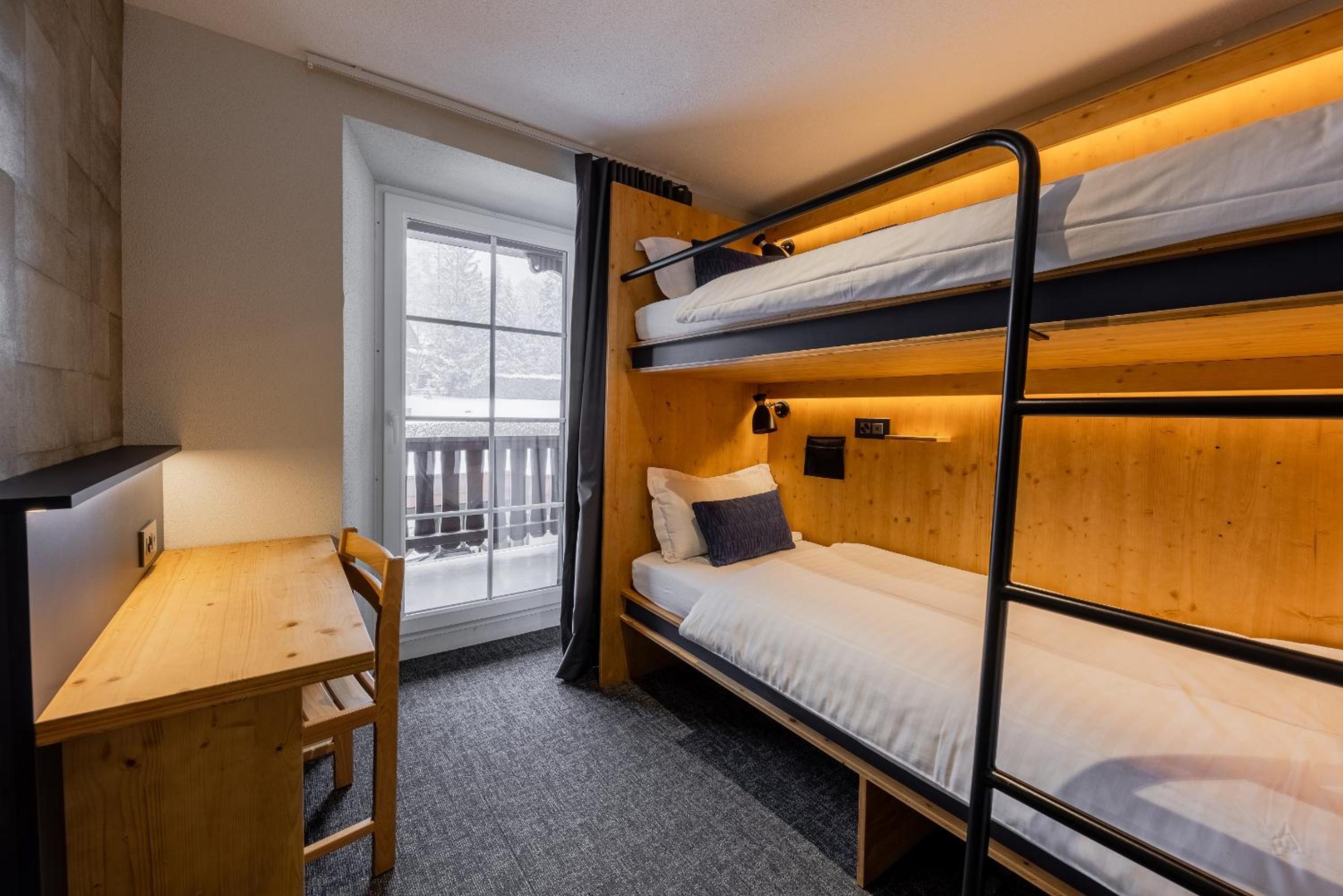 Classic Family Room with Bunk Beds - Photo 3
