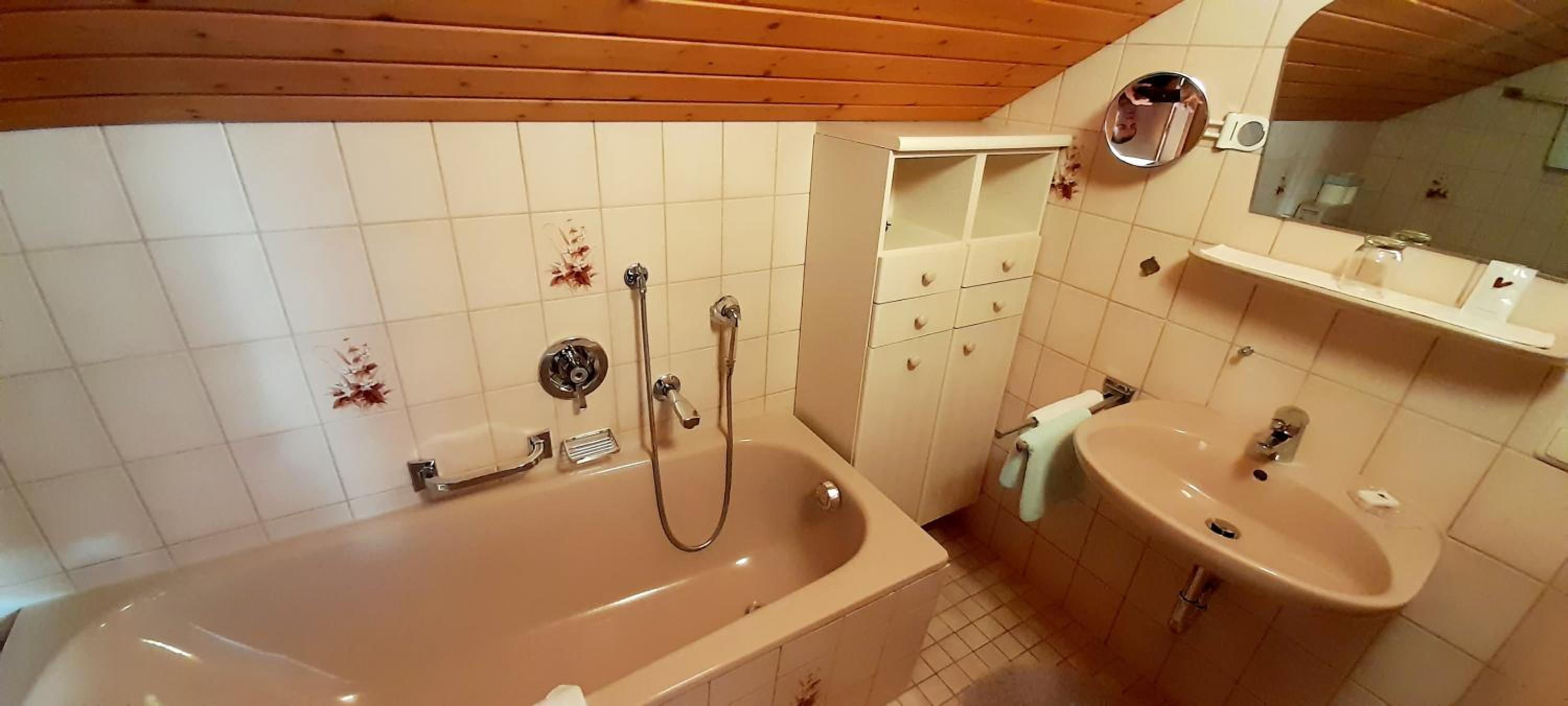 Large Single Room photo 2