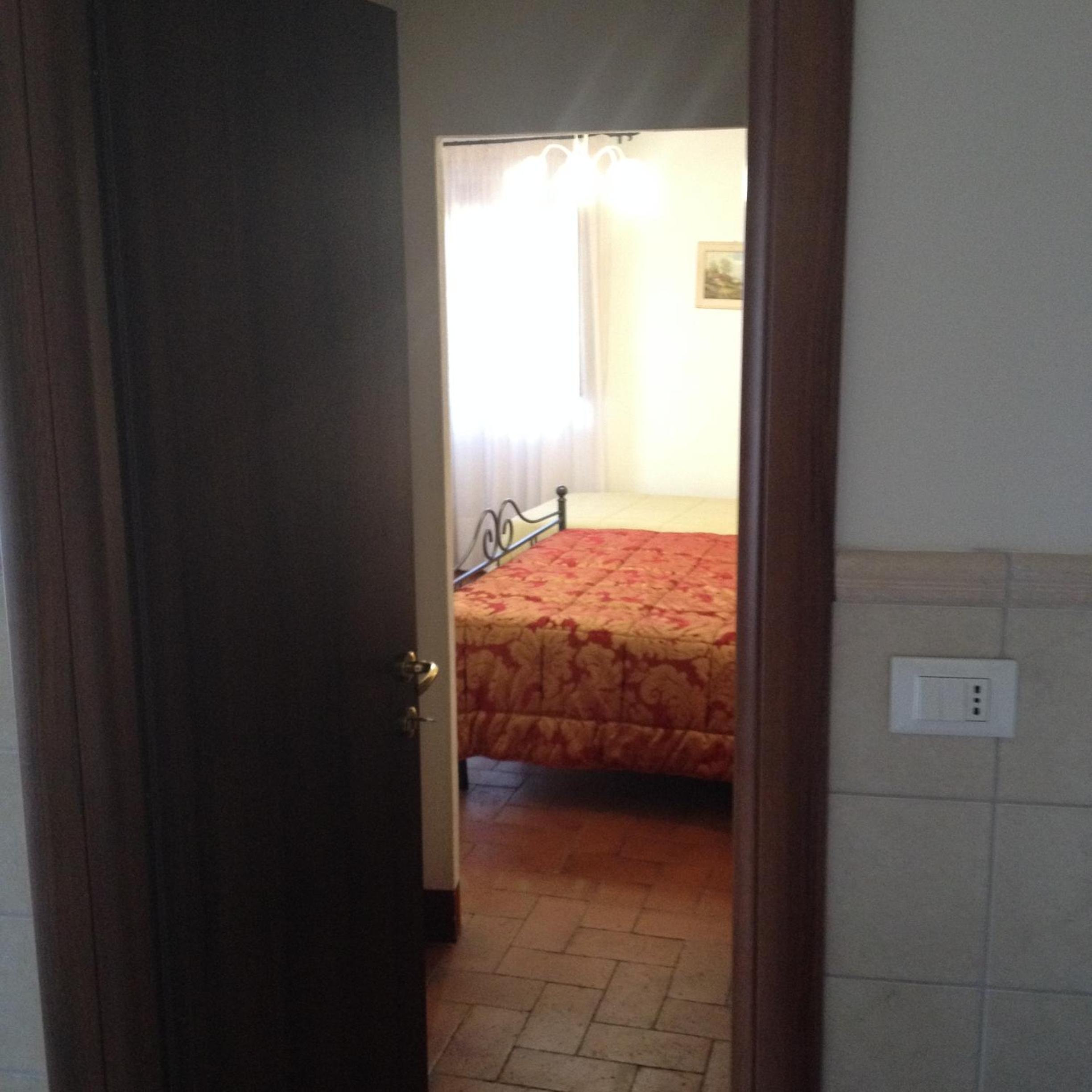 Triple Room - Photo 6