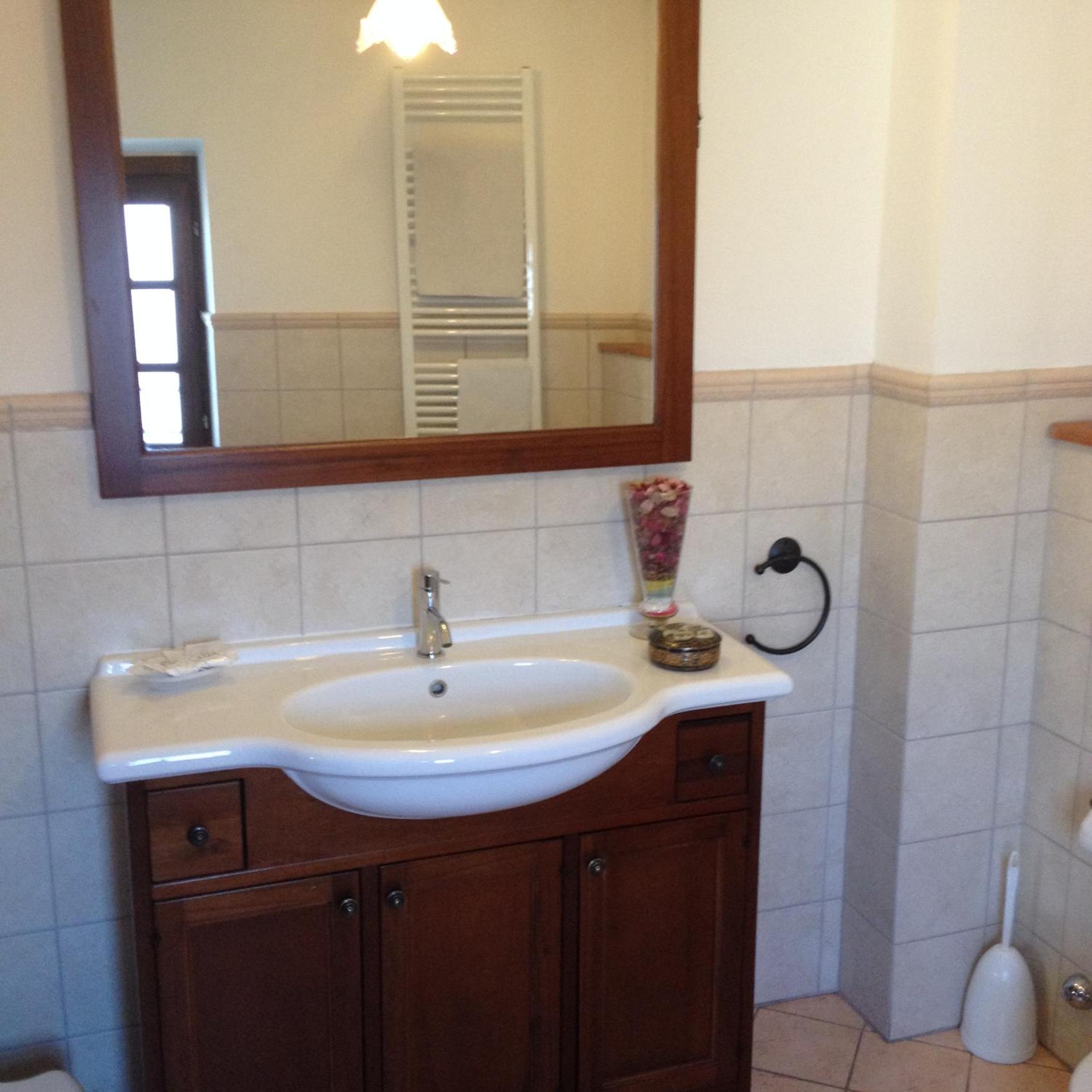 Classic Family Room - Photo 8