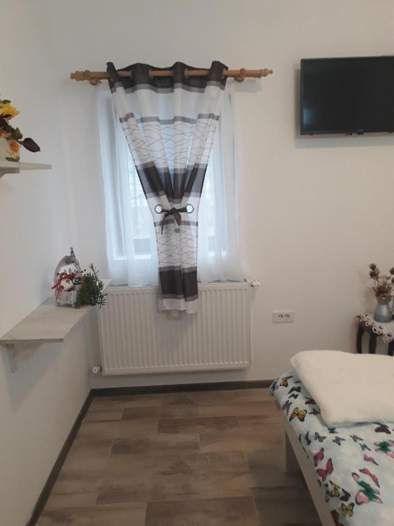 Two-Bedroom Apartment - Photo 4