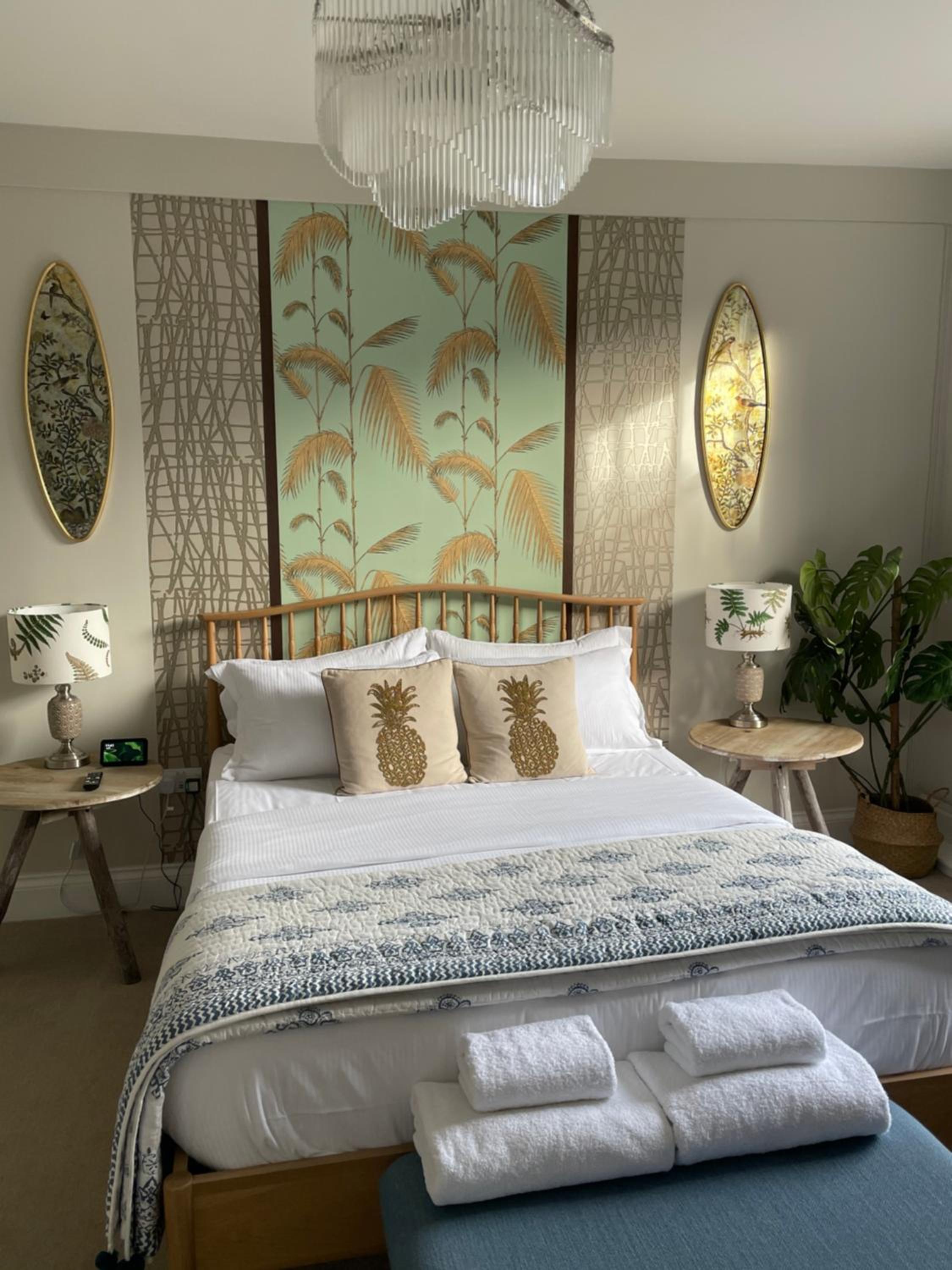 Deluxe King Room