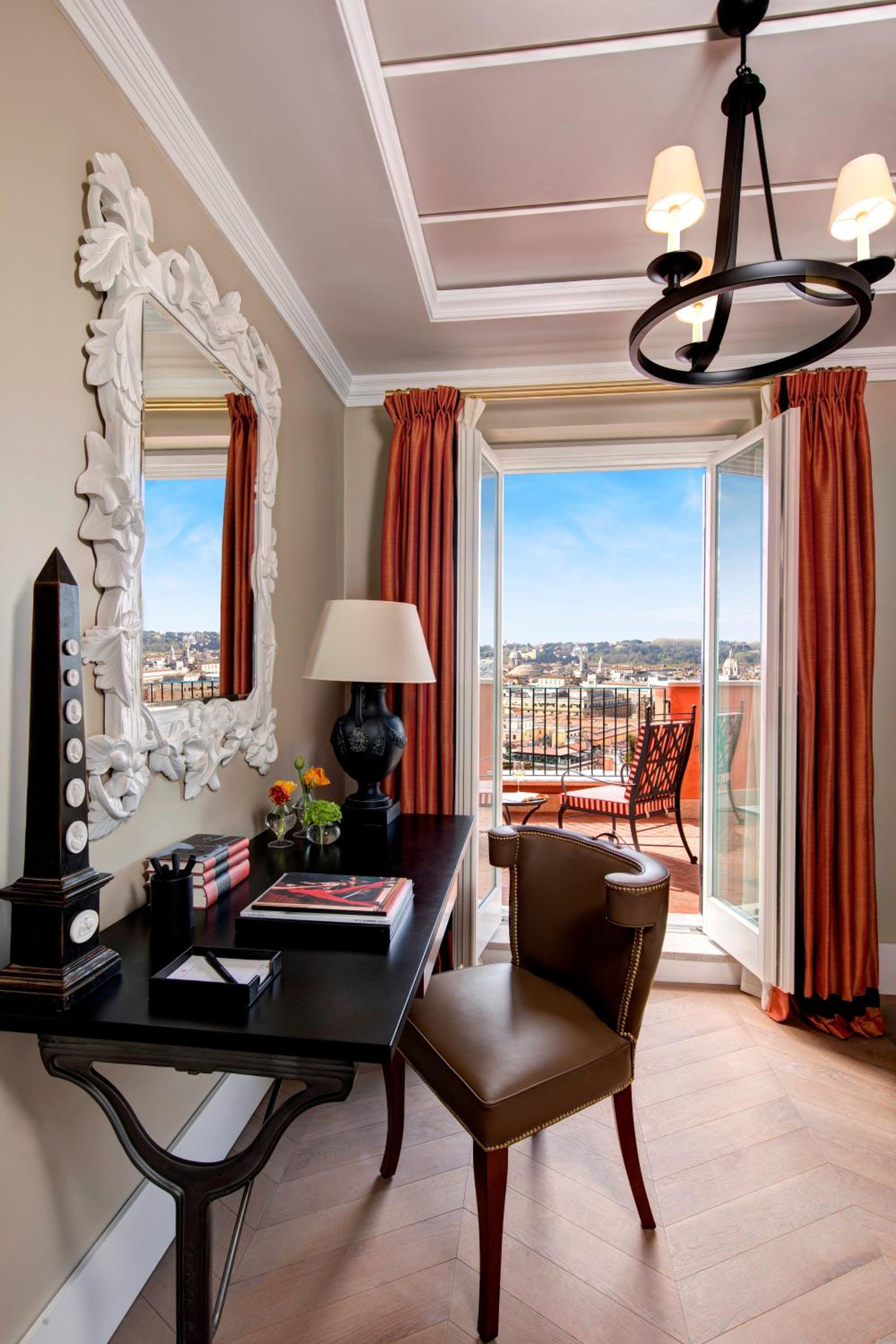 Presidential Suite thumbnail 6