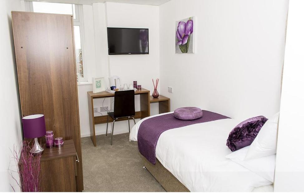 Single Room photo 2