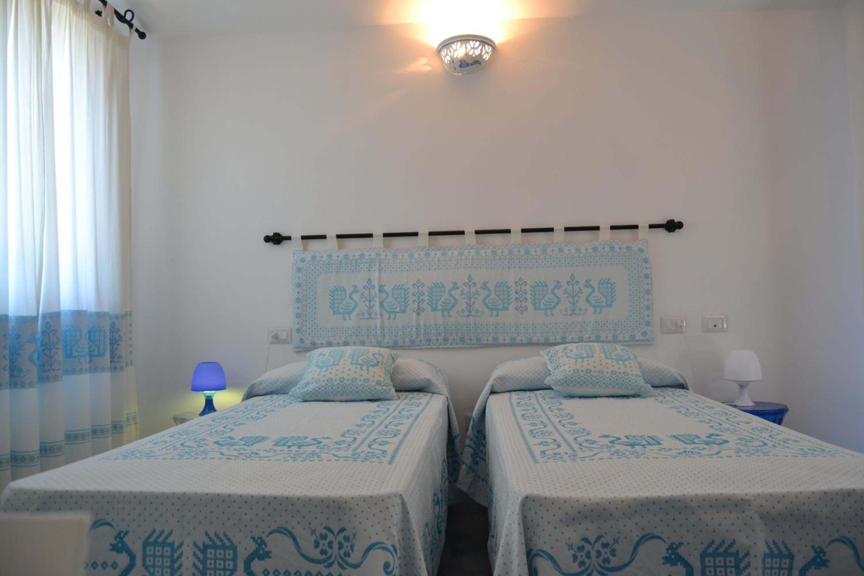 Double or Twin Room with Sea View photo 3