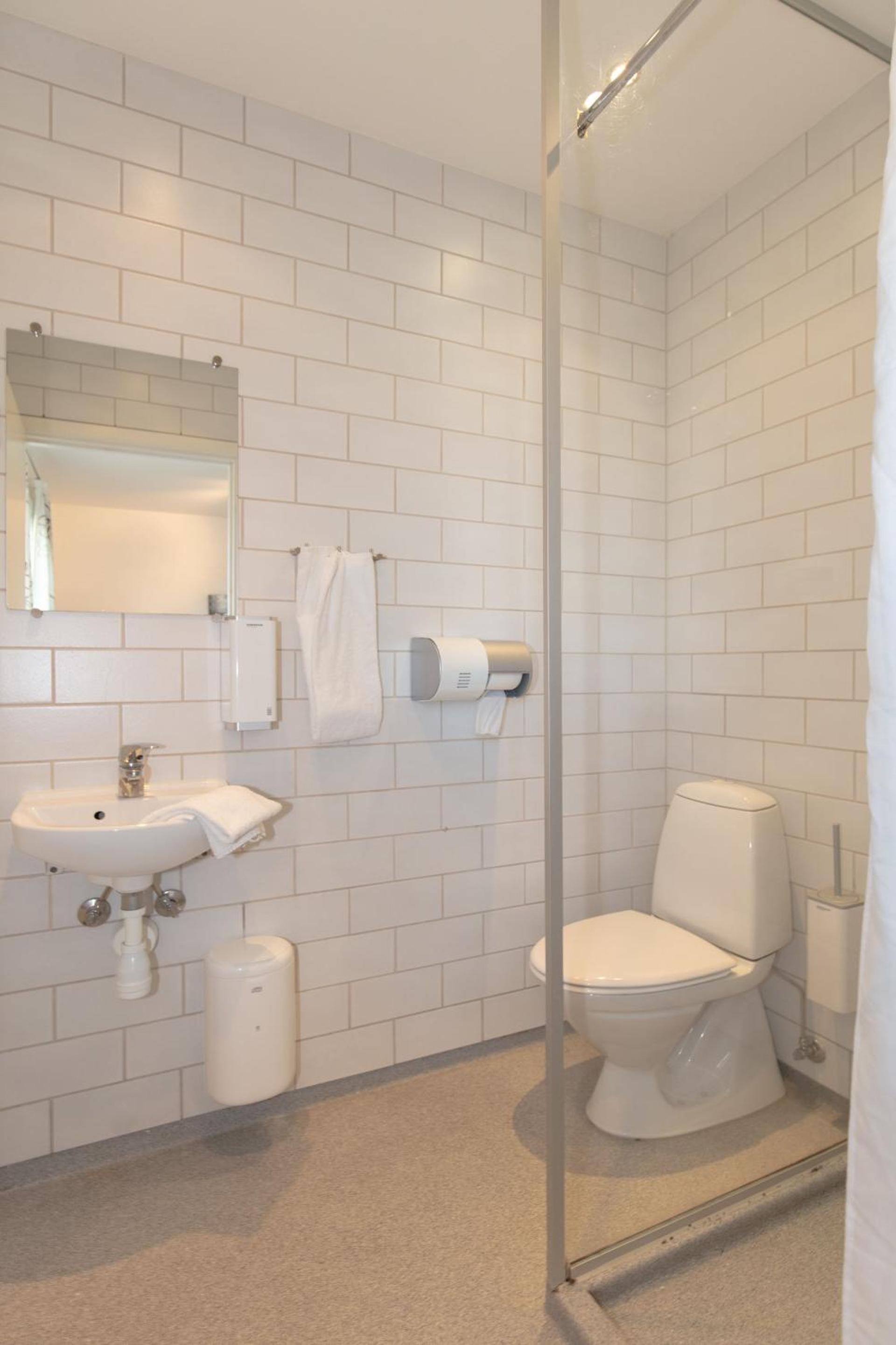 Budget Double Room photo 2