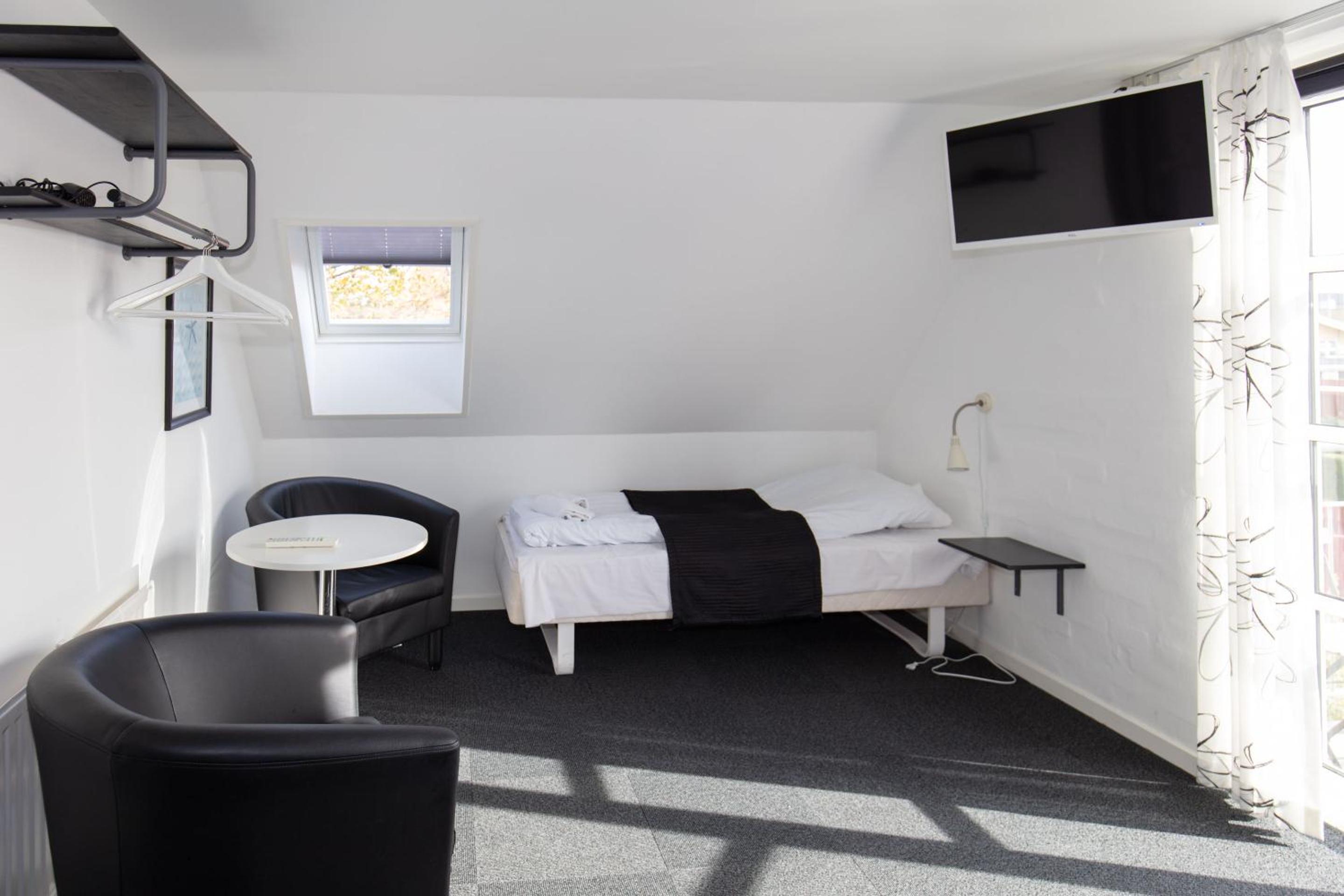 Triple Room with Terrace photo 3