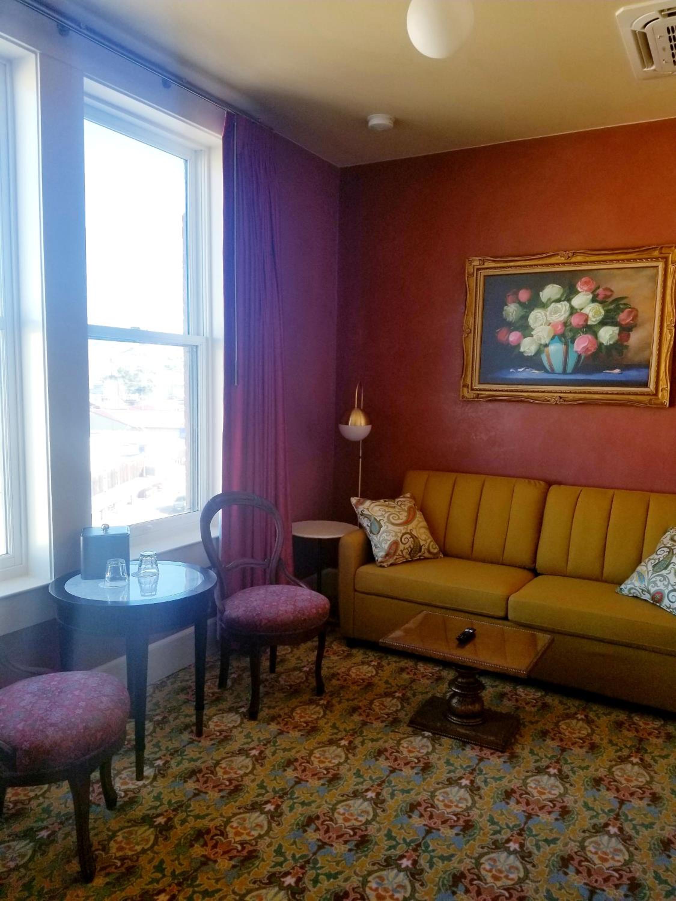 King Suite - Photo 1