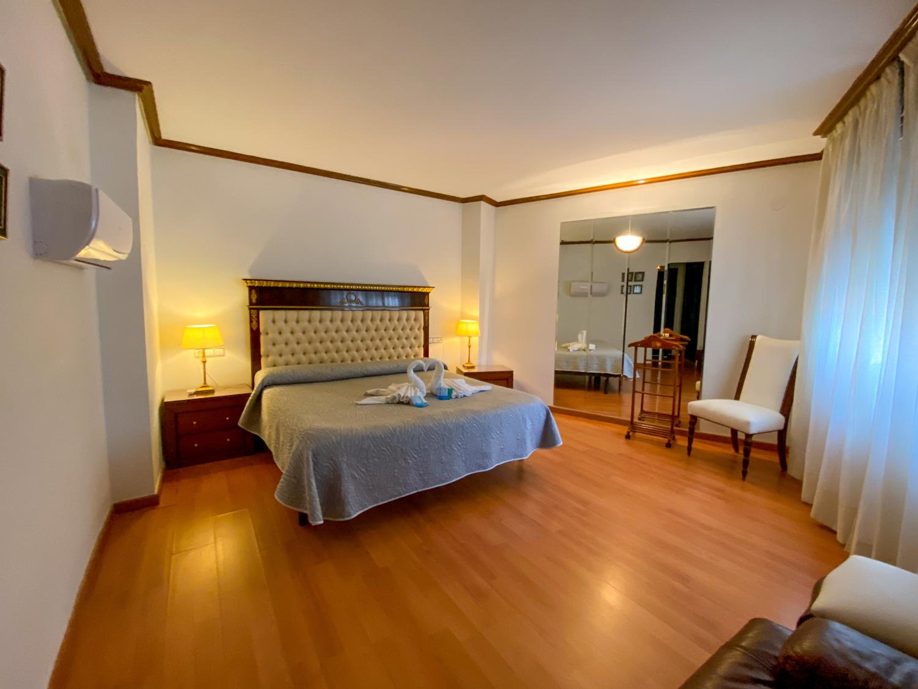 Double or Twin Room - Photo 1