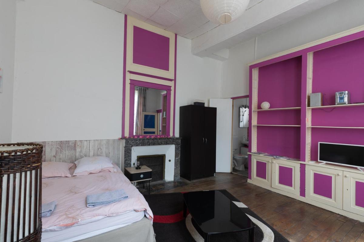 Apartment photo 2