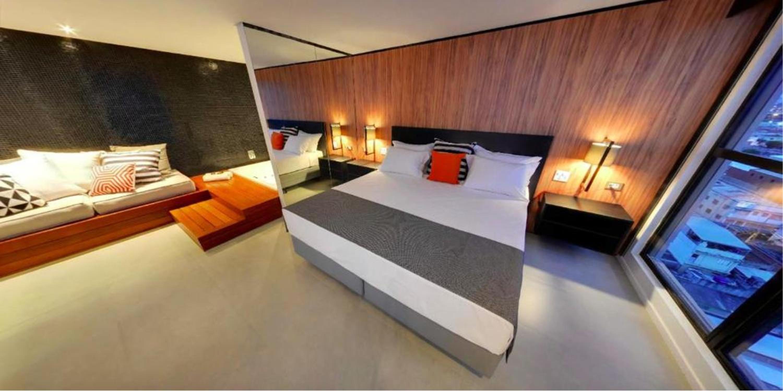 King Suite with Spa Bath
