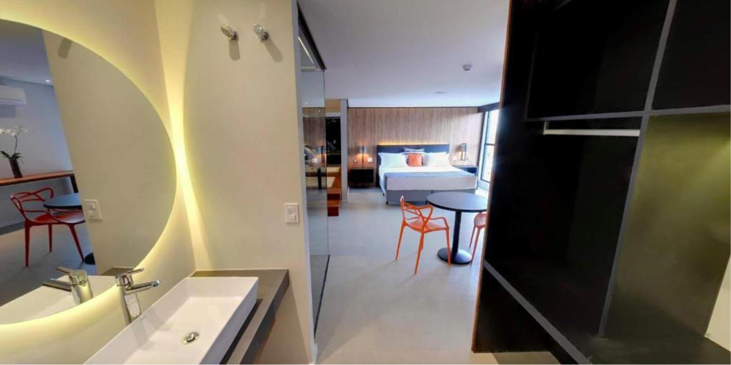 King Suite with Spa Bath