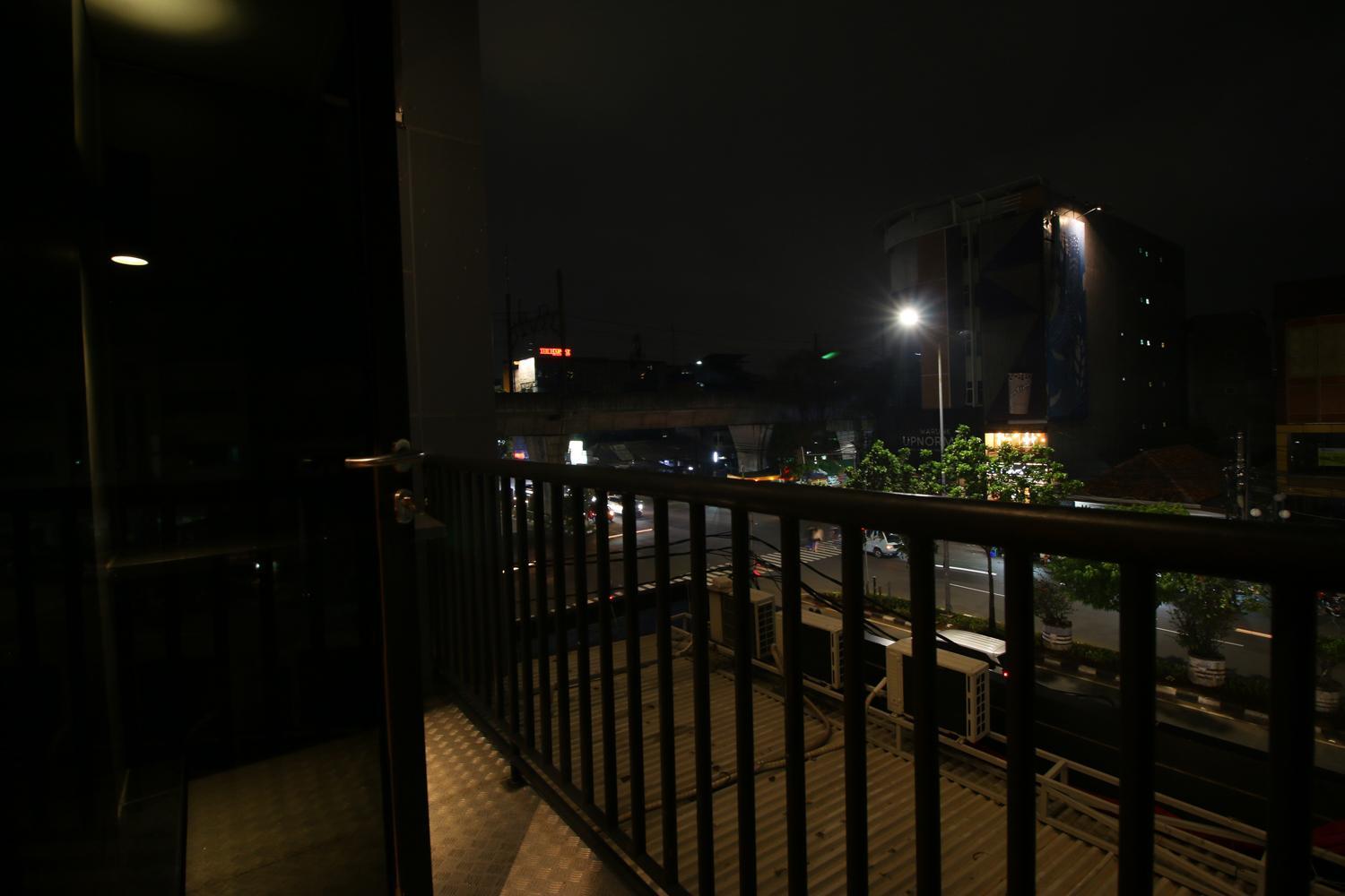 Deluxe King Room - Photo 5