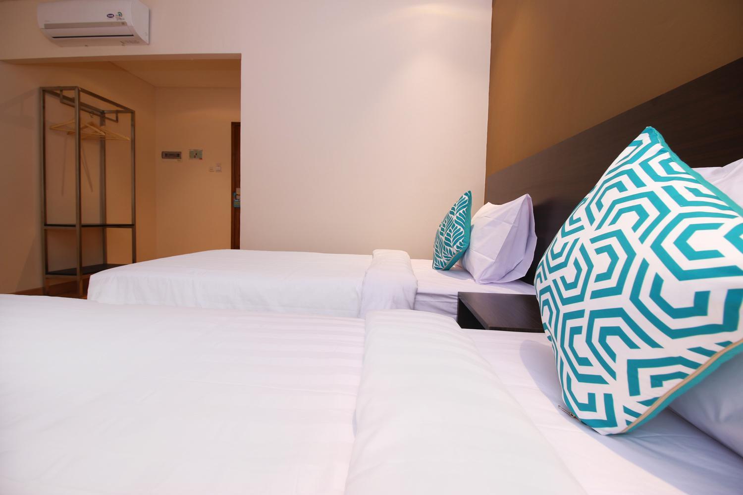 Deluxe Twin Room - Photo 5
