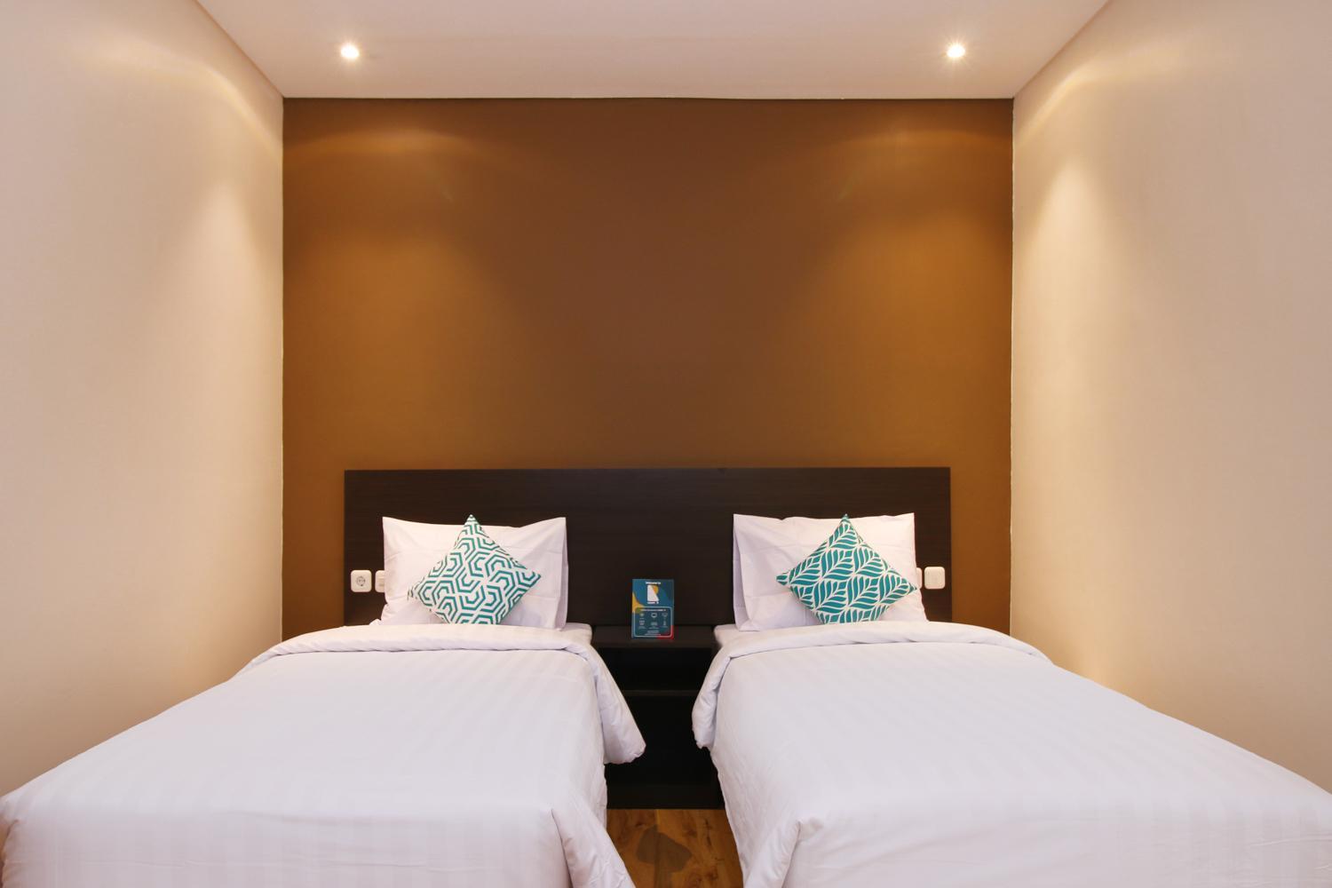 Deluxe Twin Room - Photo 2