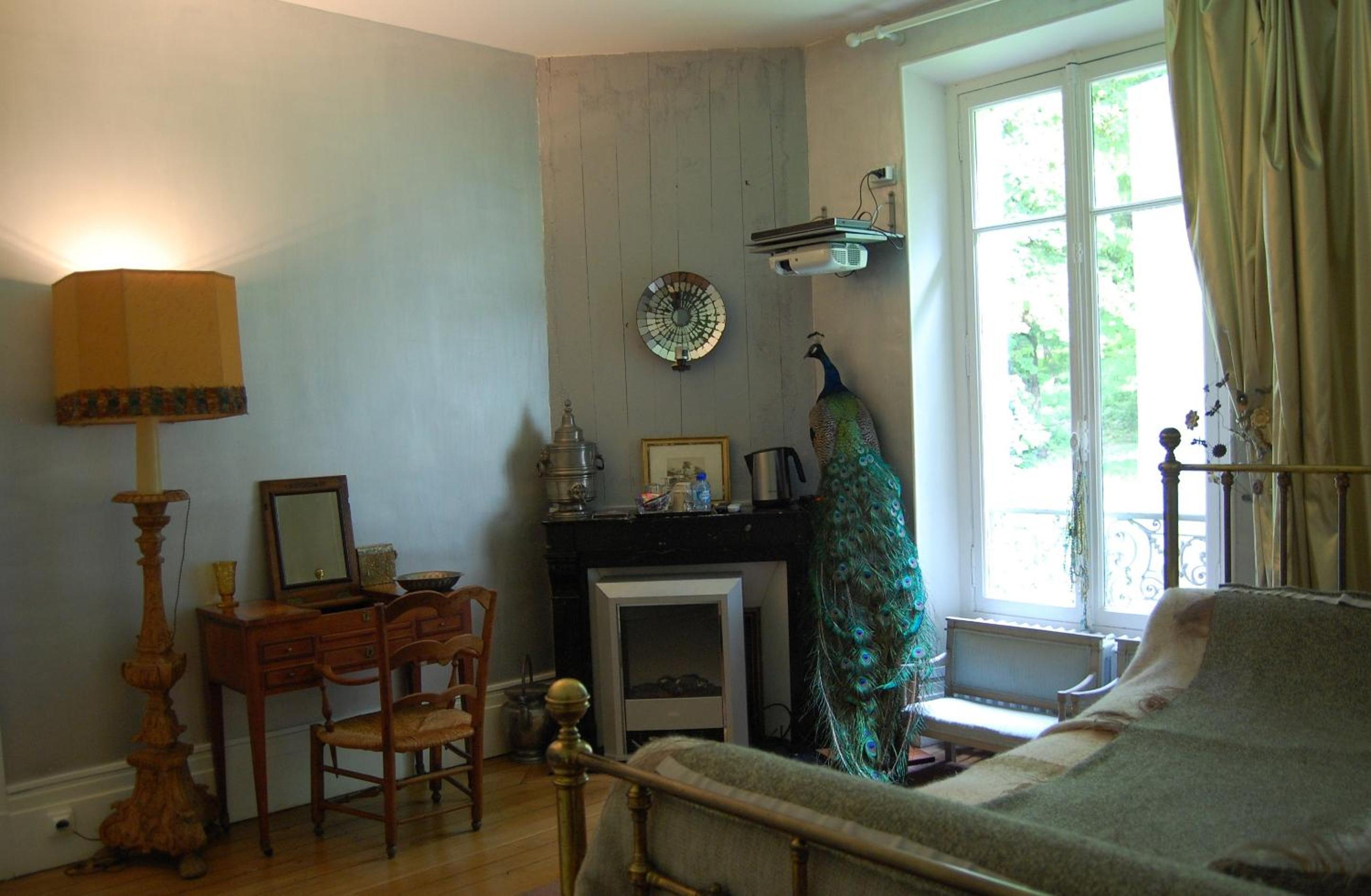 Two-Bedroom Suite - Photo 6