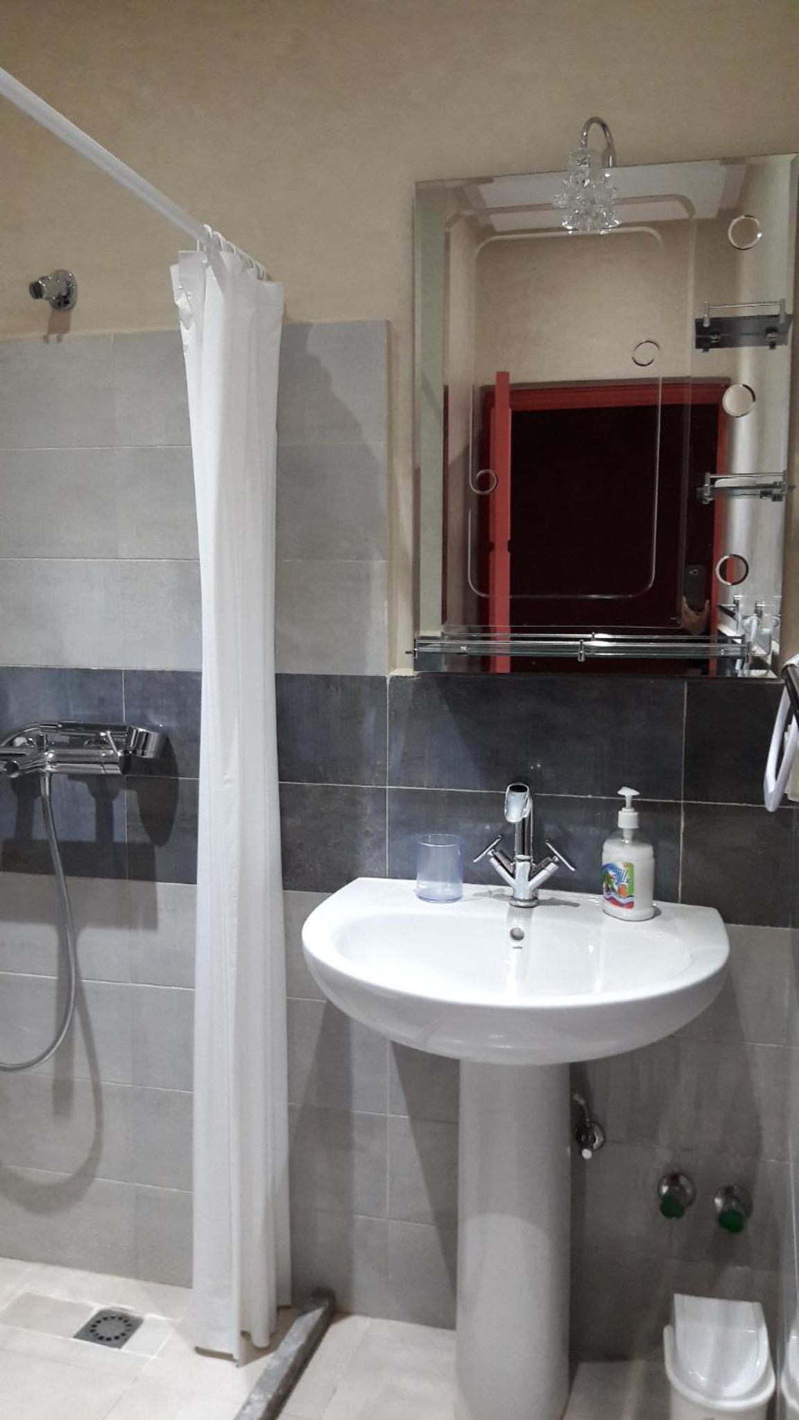 Deluxe Double Room with Balcony photo 3