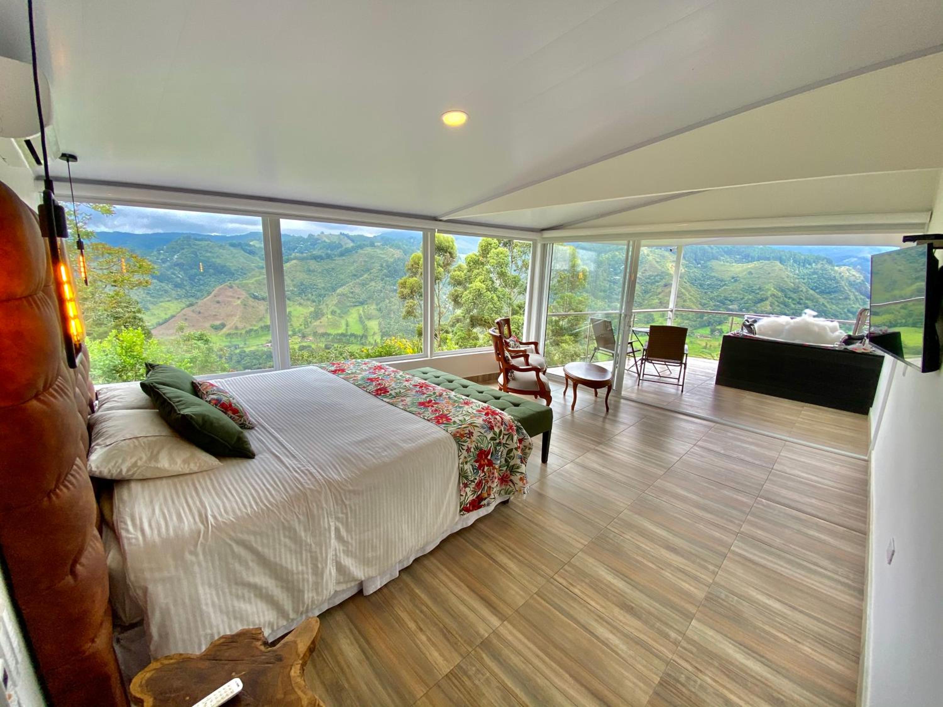 Junior Suite with Mountain View