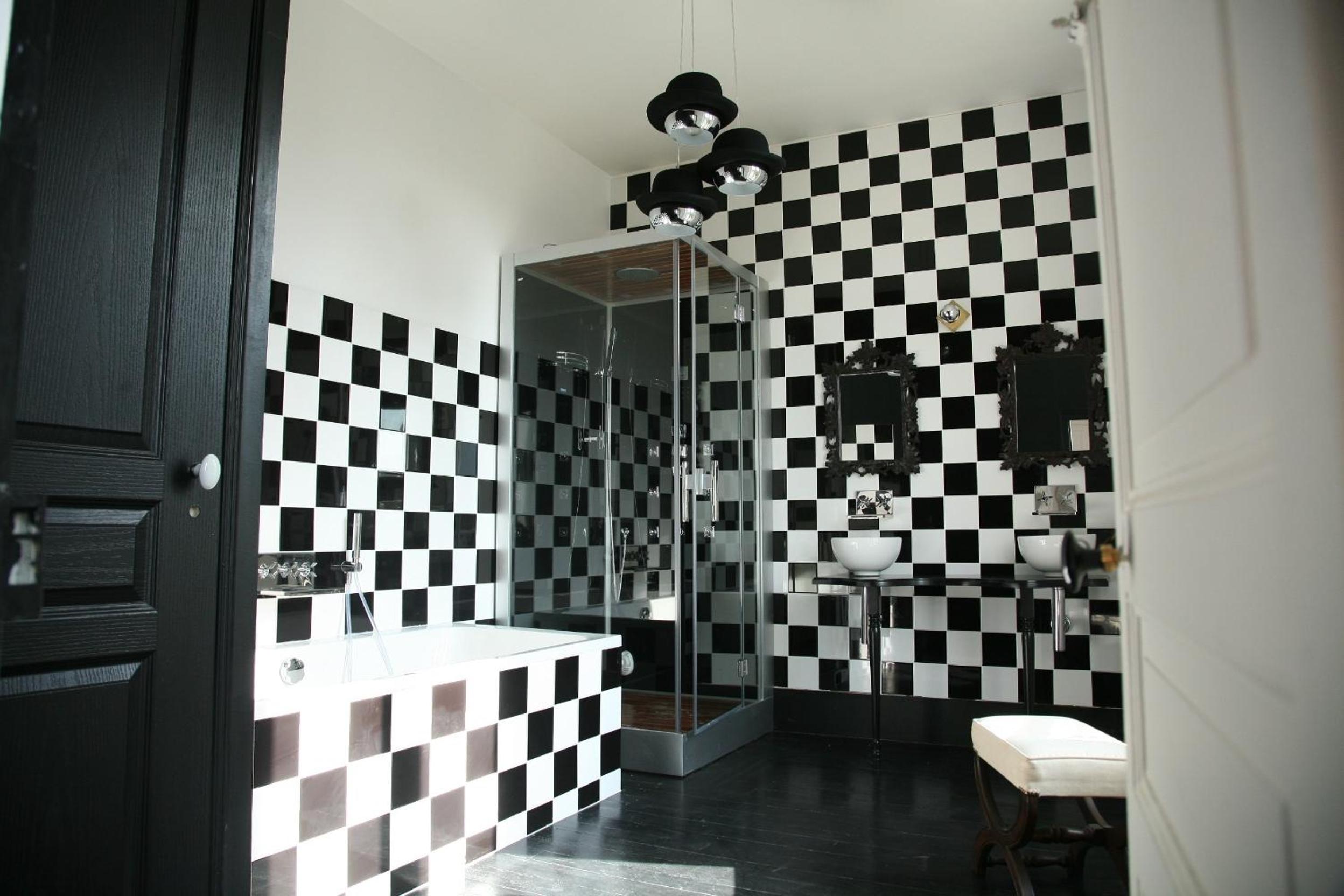 Alice Room - Photo 5