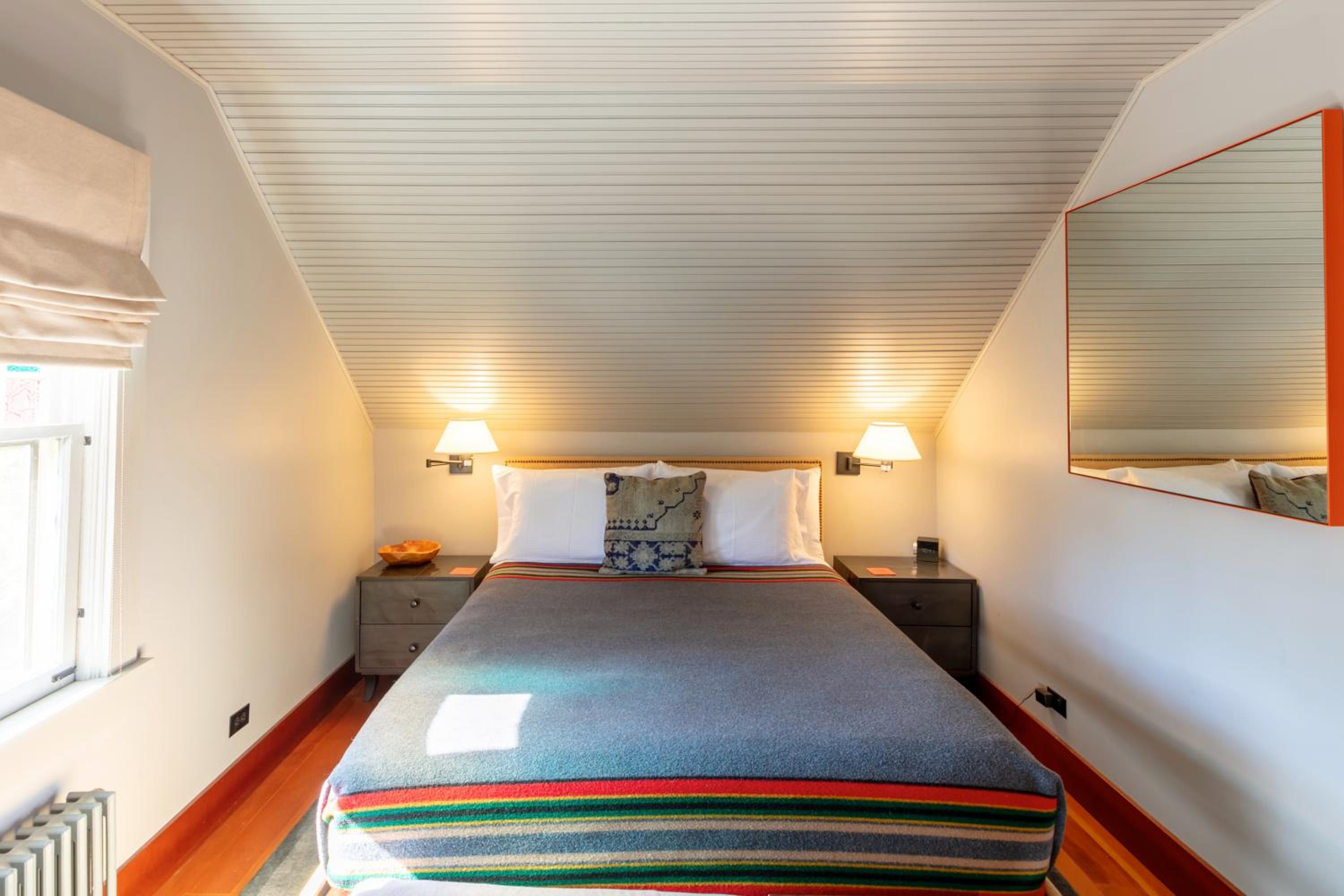 Deluxe Family Suite