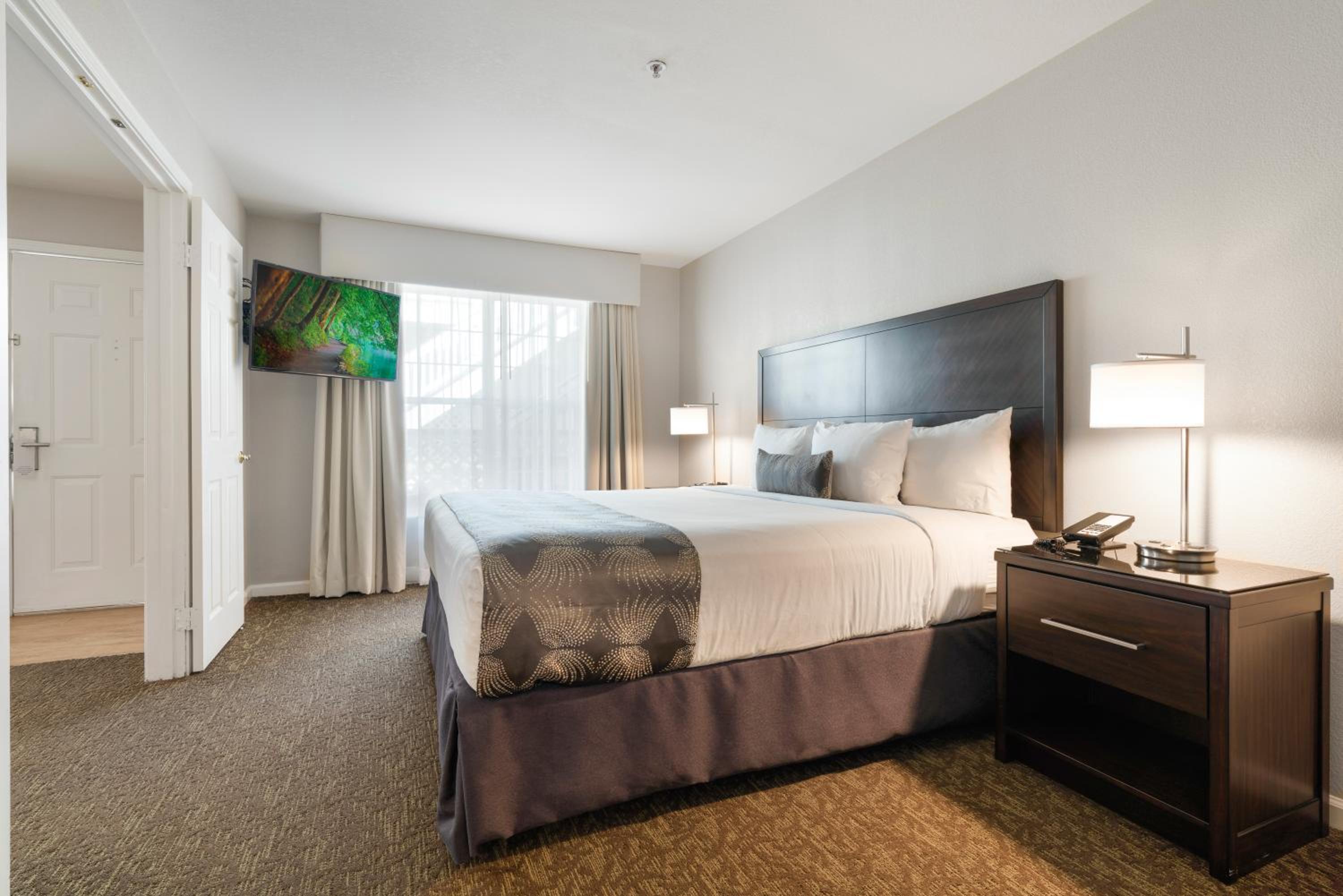 One Bedroom King Suite - ADA Accessible - Photo 5