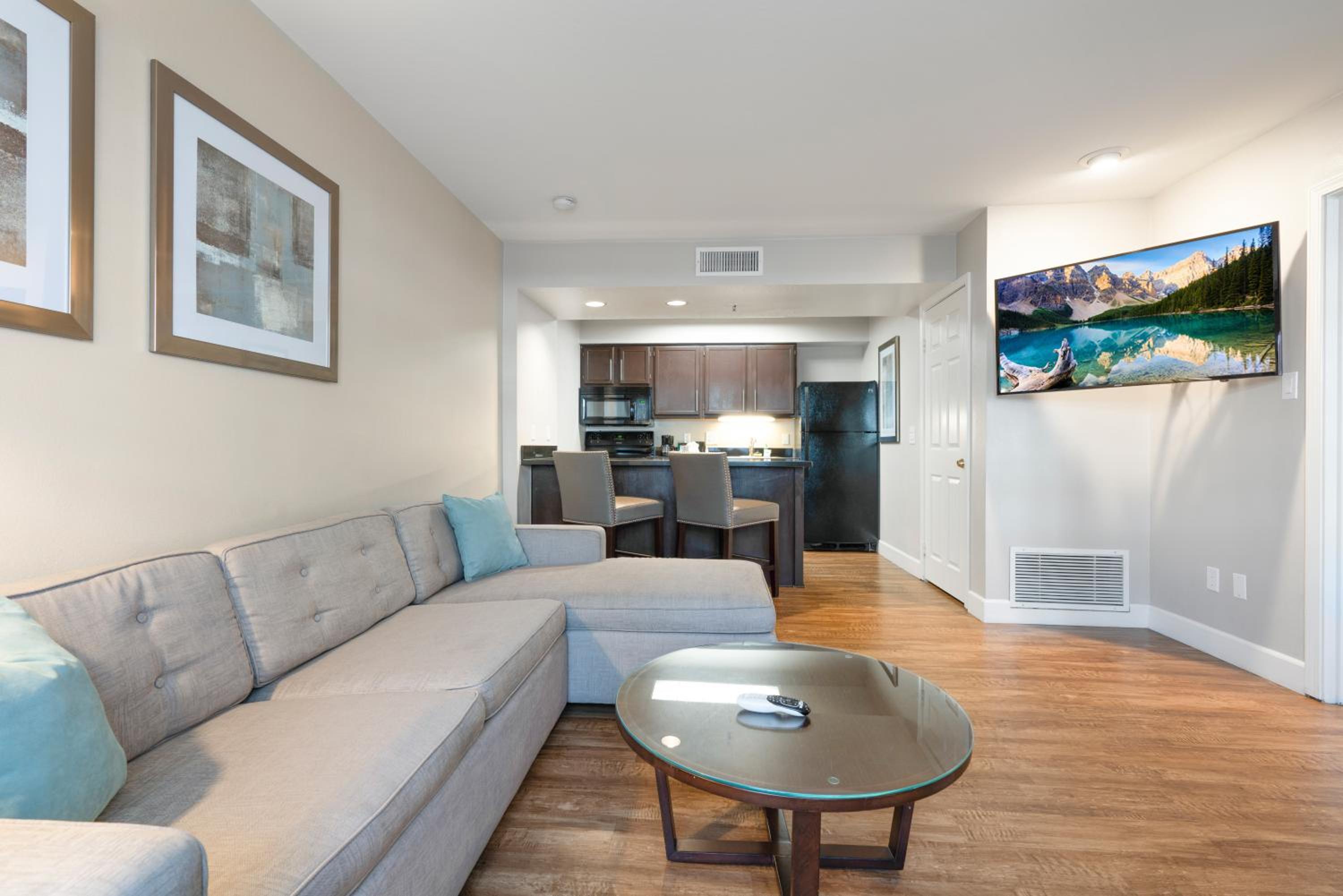 Two Bedroom Suite - Full Kitchen - Photo 11