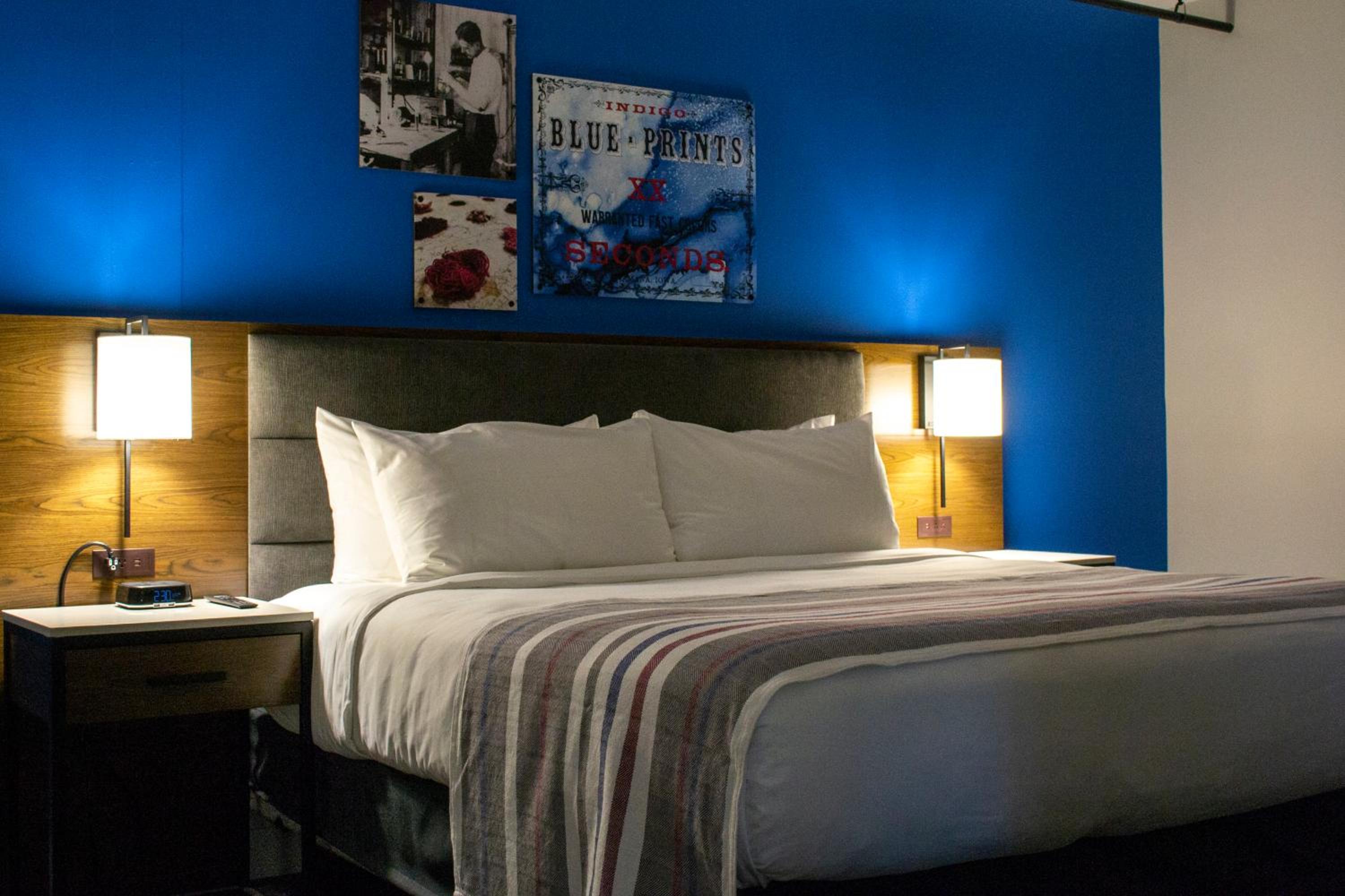 Deluxe King Room