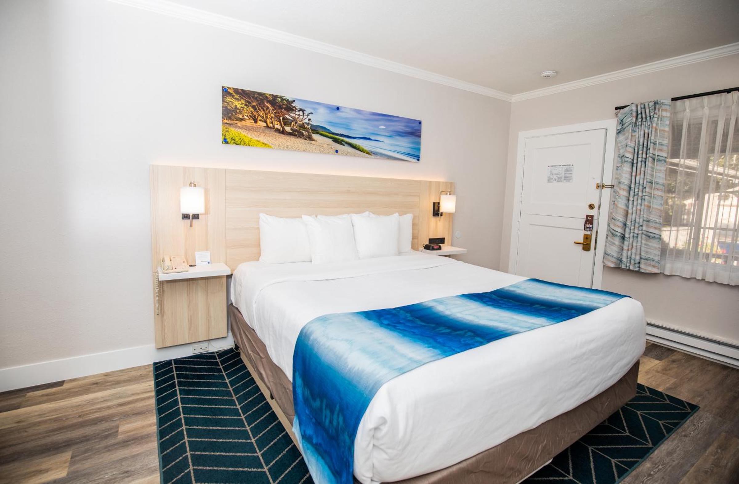 King Room - Non-Smoking - Photo 1