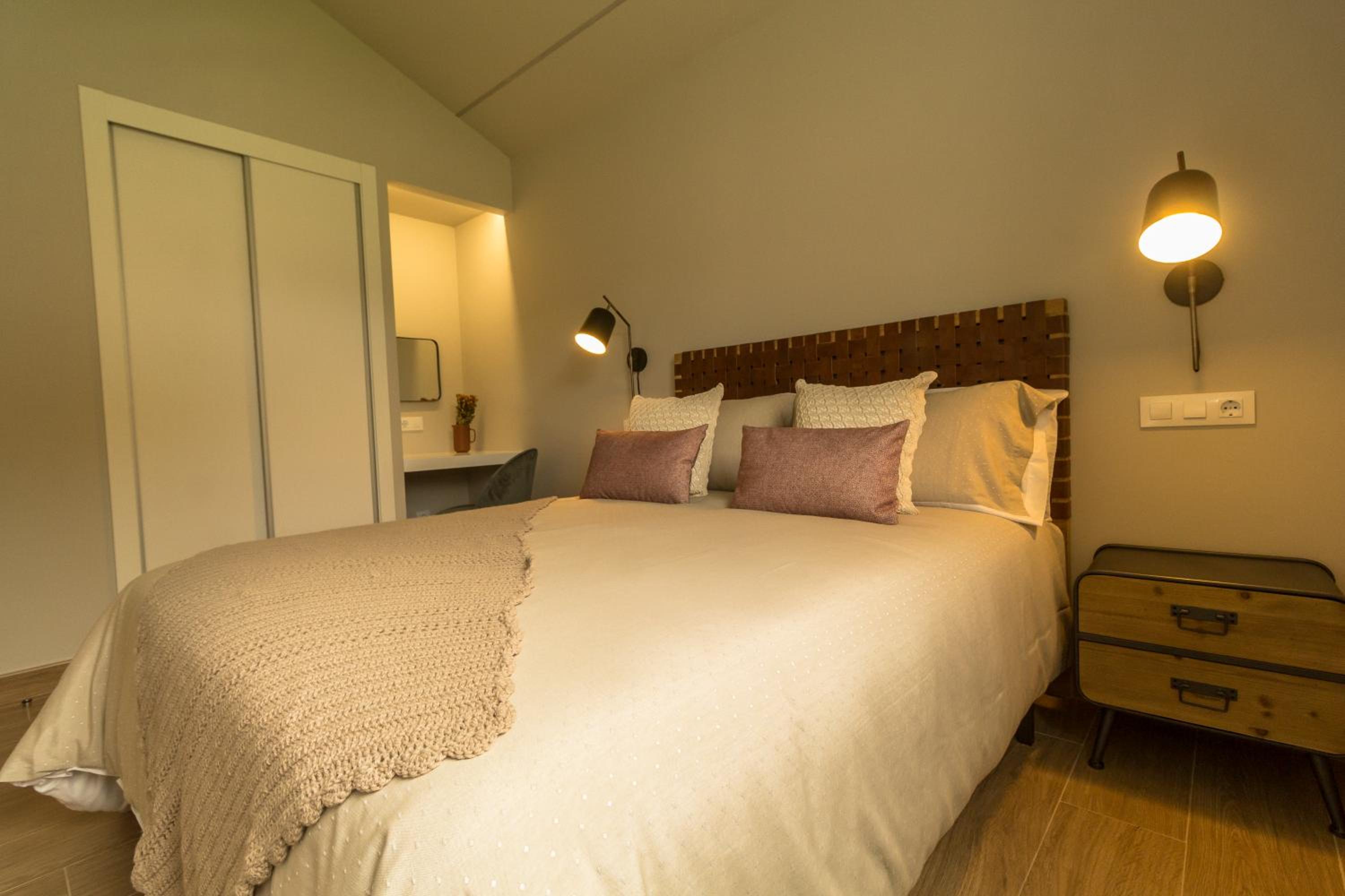 Two-Bedroom Apartment - Photo 17