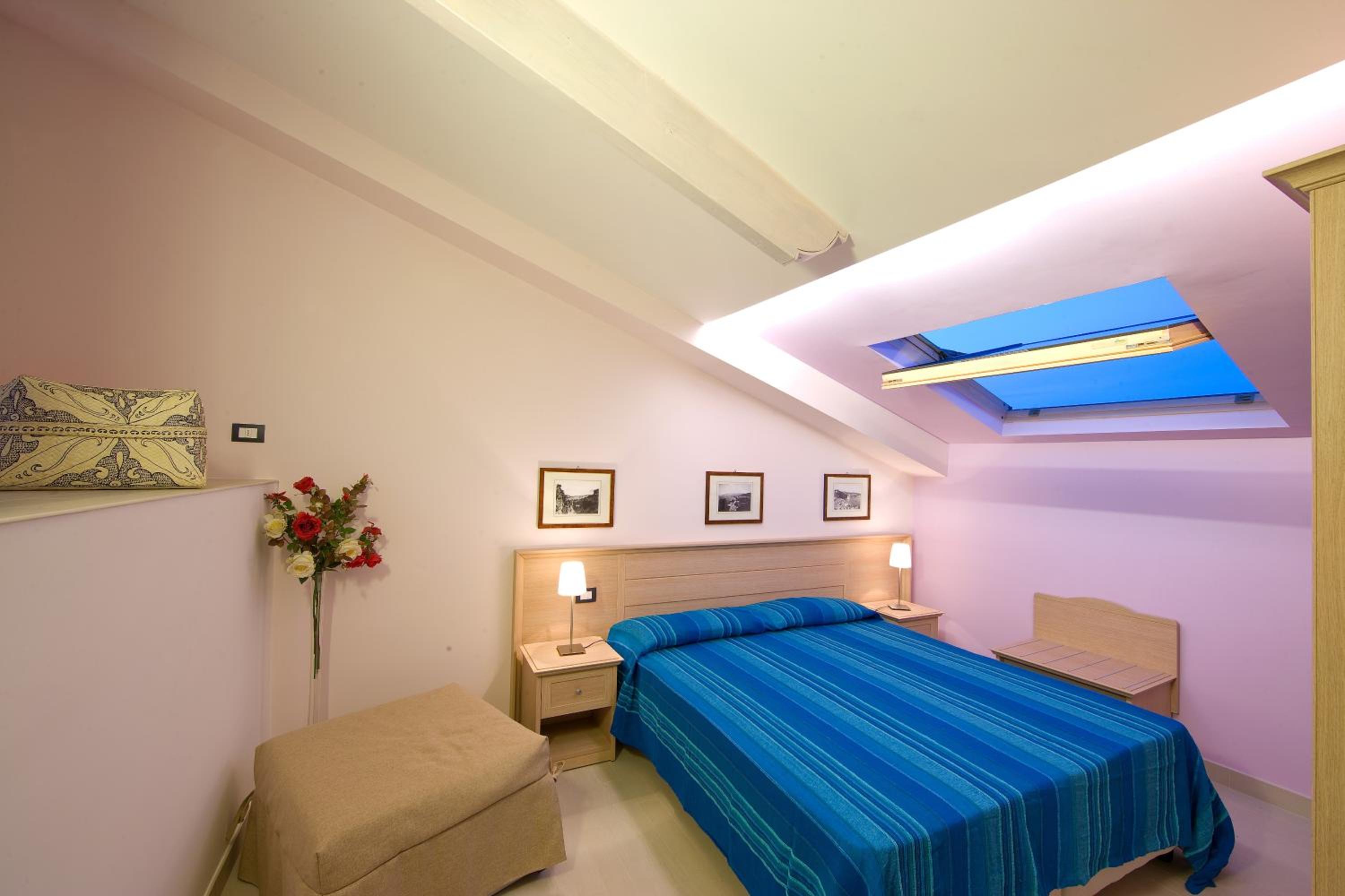 Classic Room - Photo 3