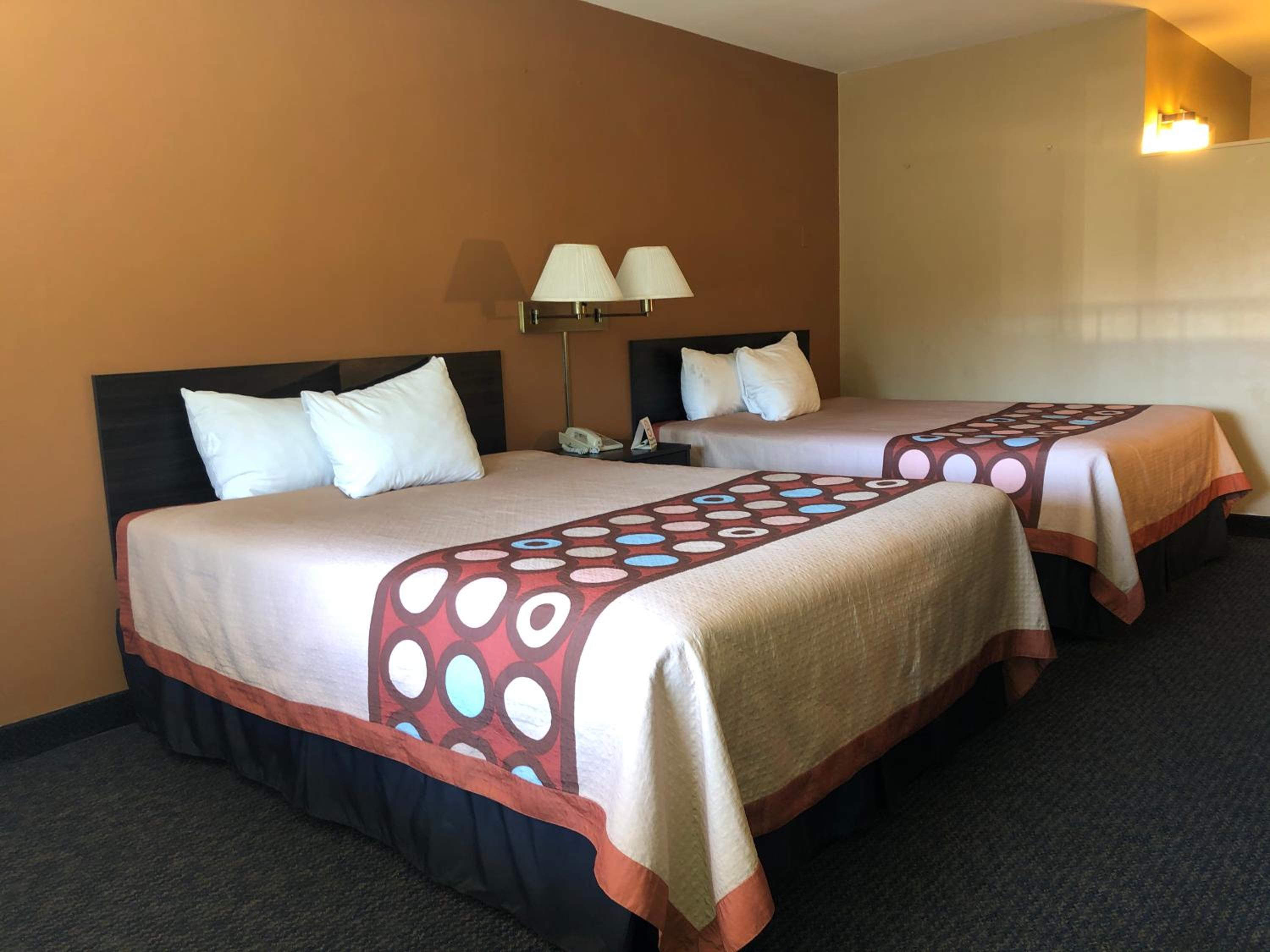Deluxe Room with 2 Queen Beds, Private Balcony and Mountain View