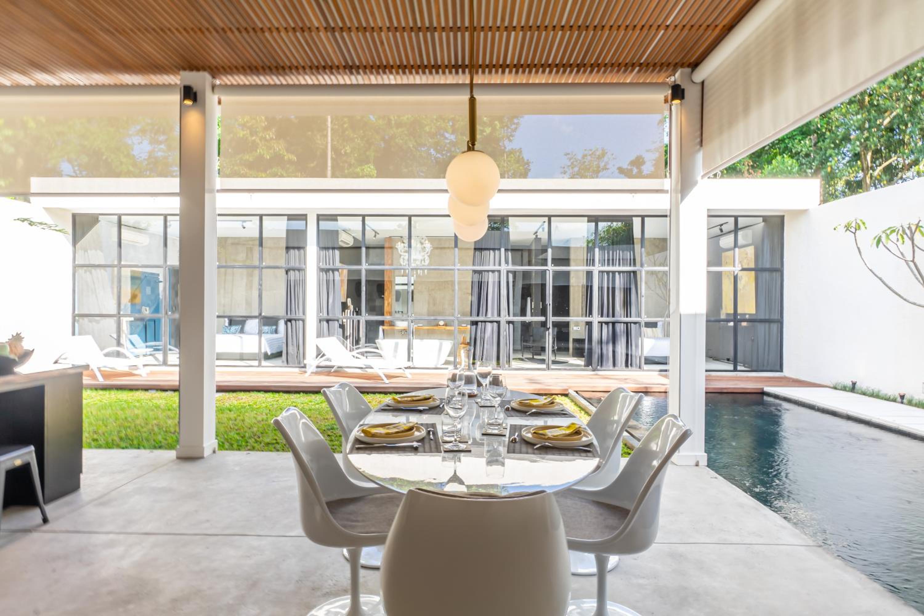Villa with Private Pool - Photo 17