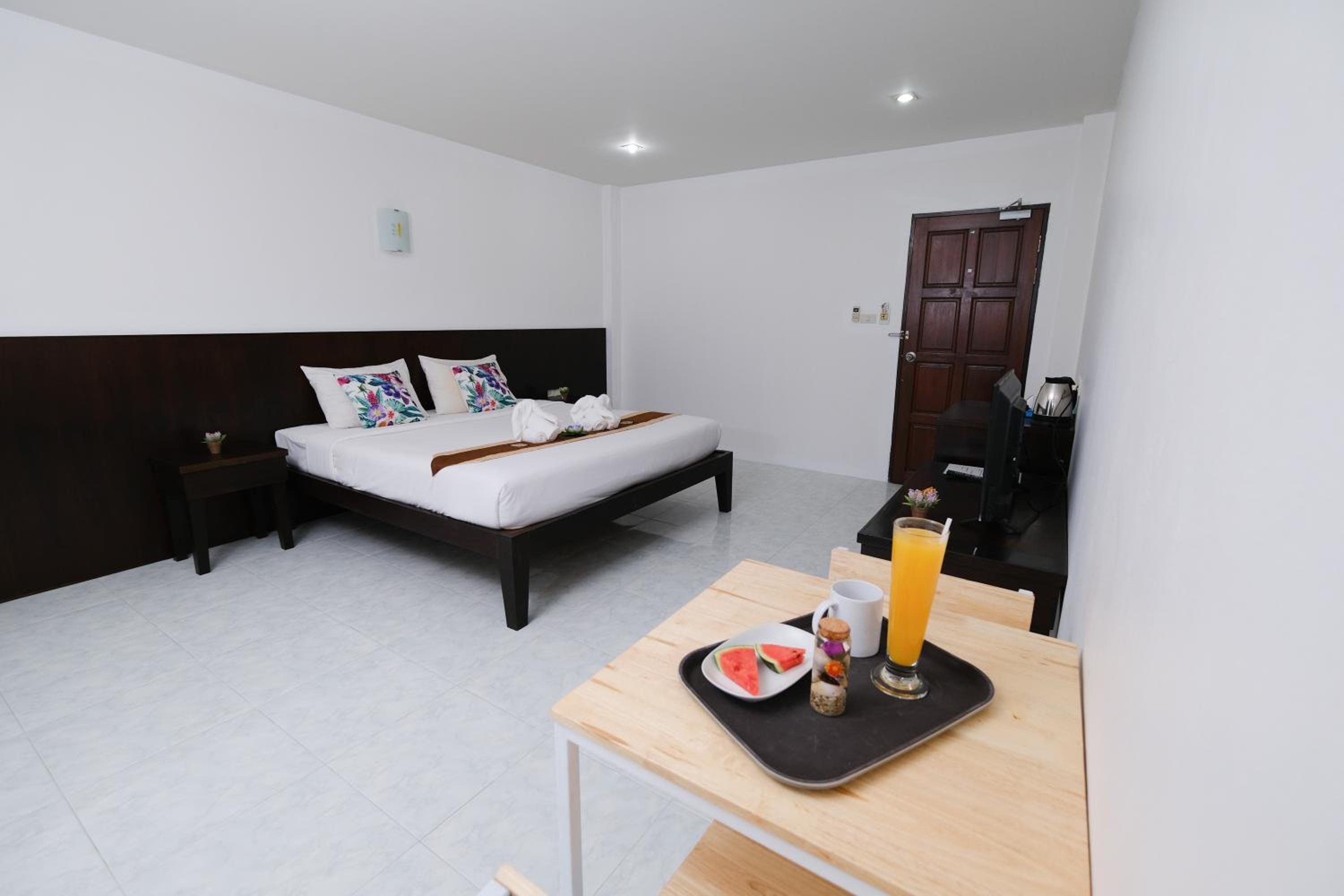 Deluxe Double Room - Photo 1