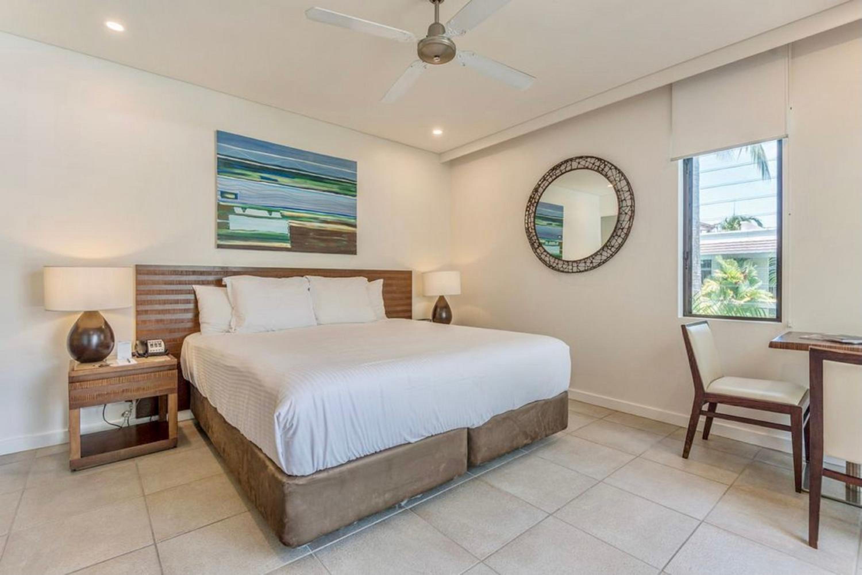 One-Bedroom Studio Suite with Pool View