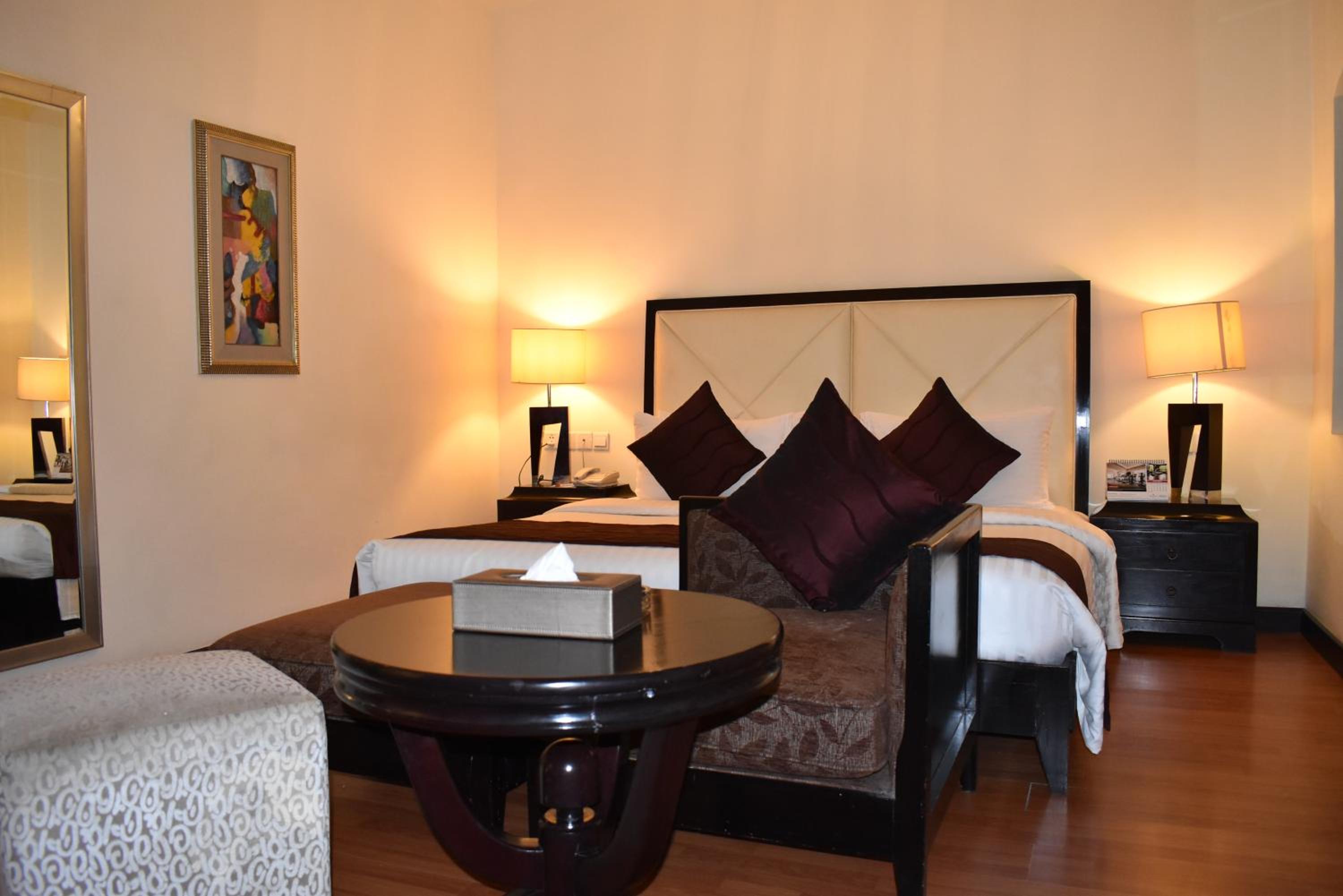 King Suite - Photo 3