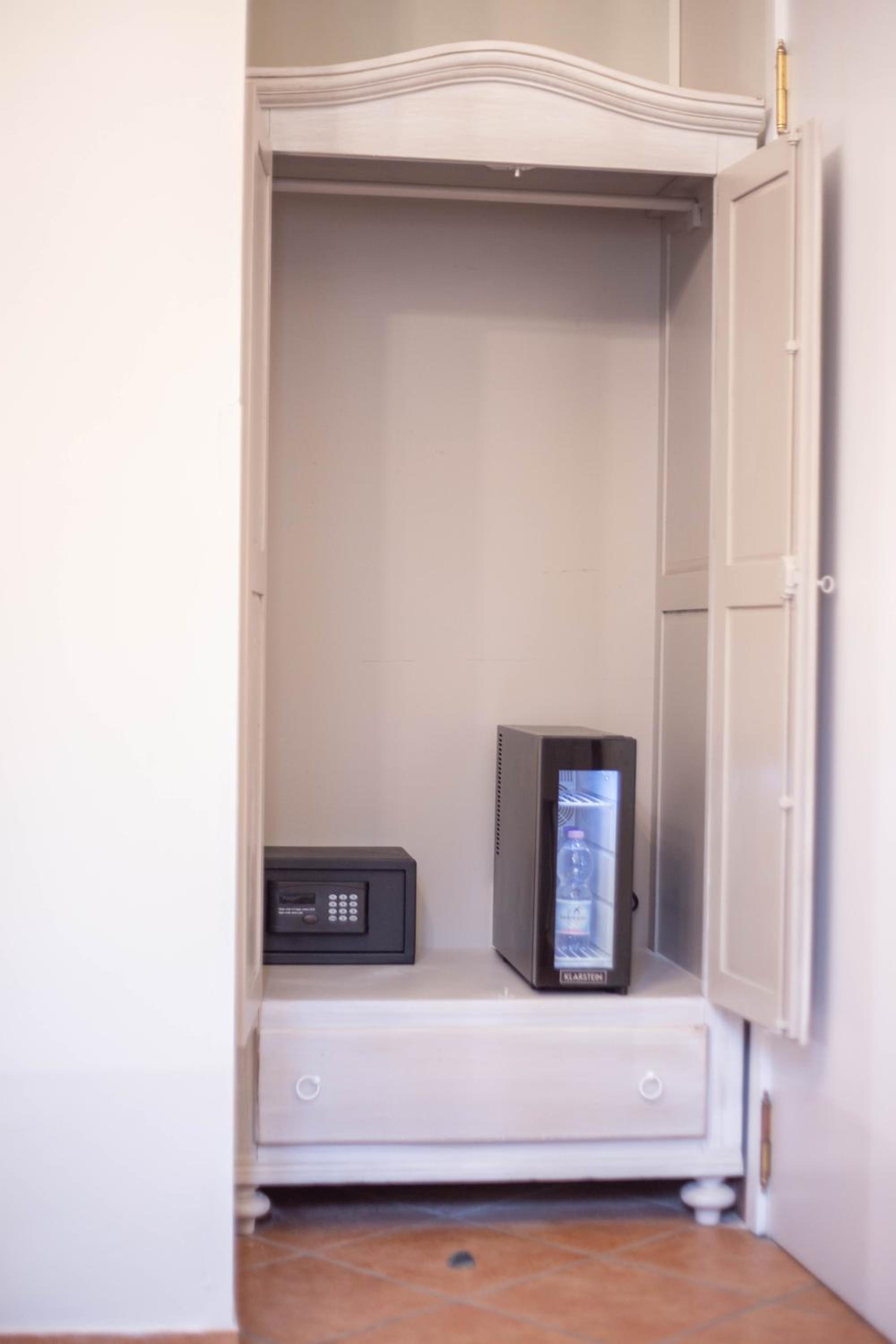 Standard Double or Twin Room photo 2