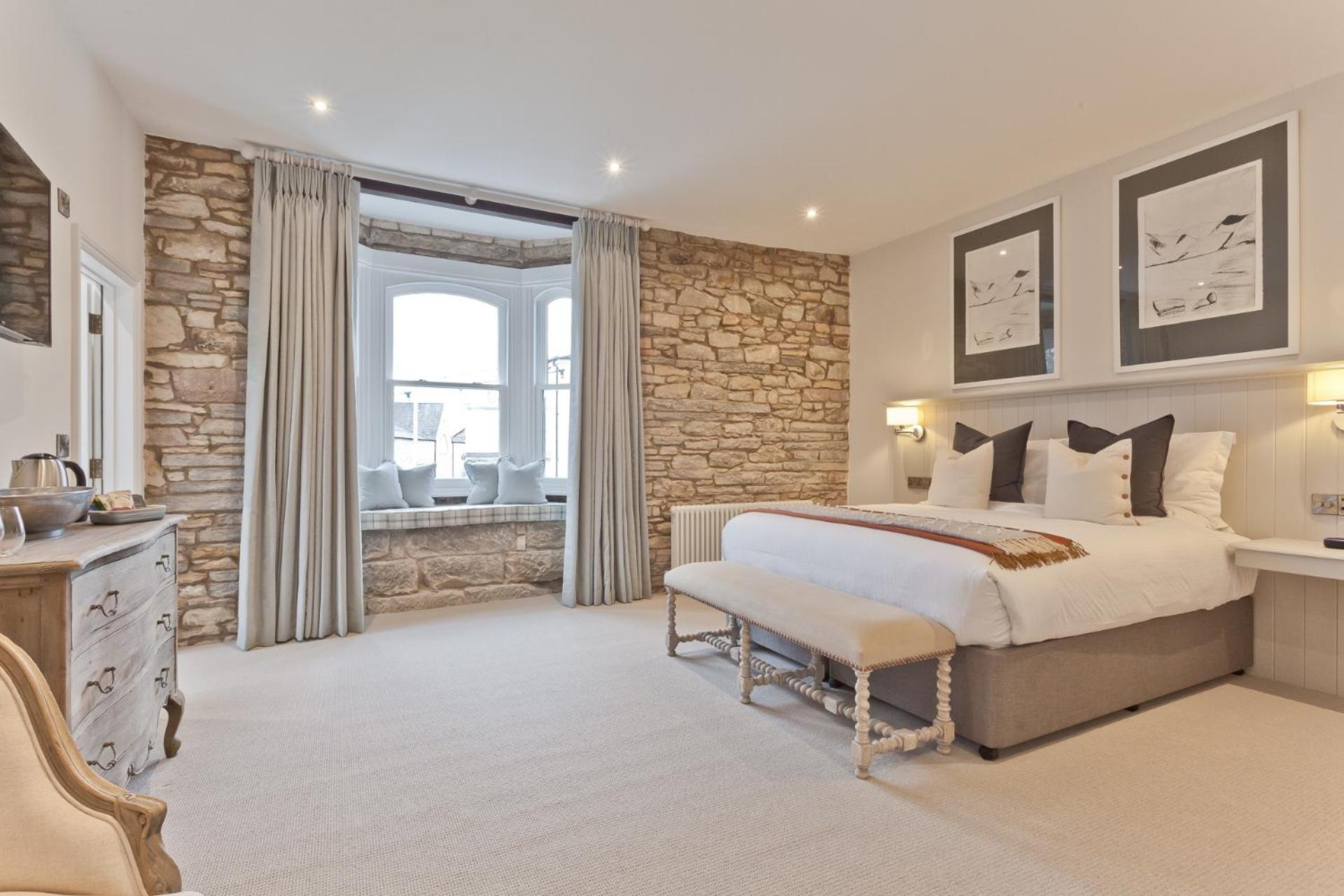 Superior King Room - Photo 6
